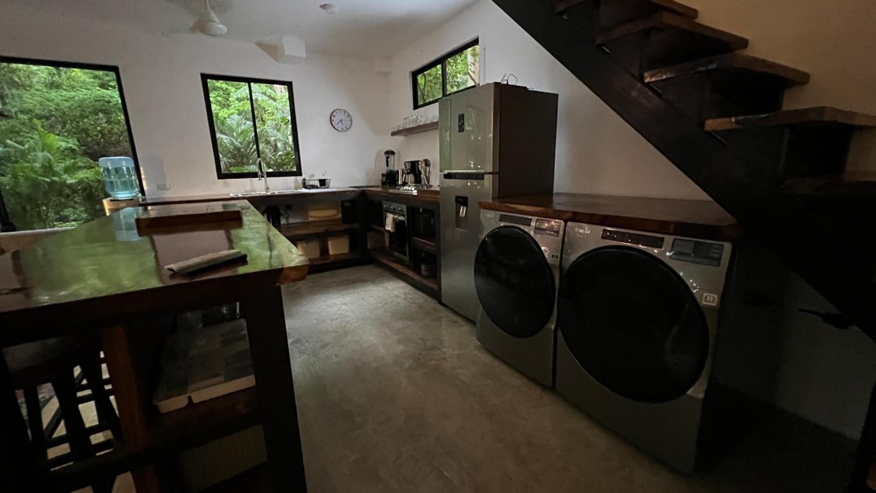 Three-Bedroom House photo 3
