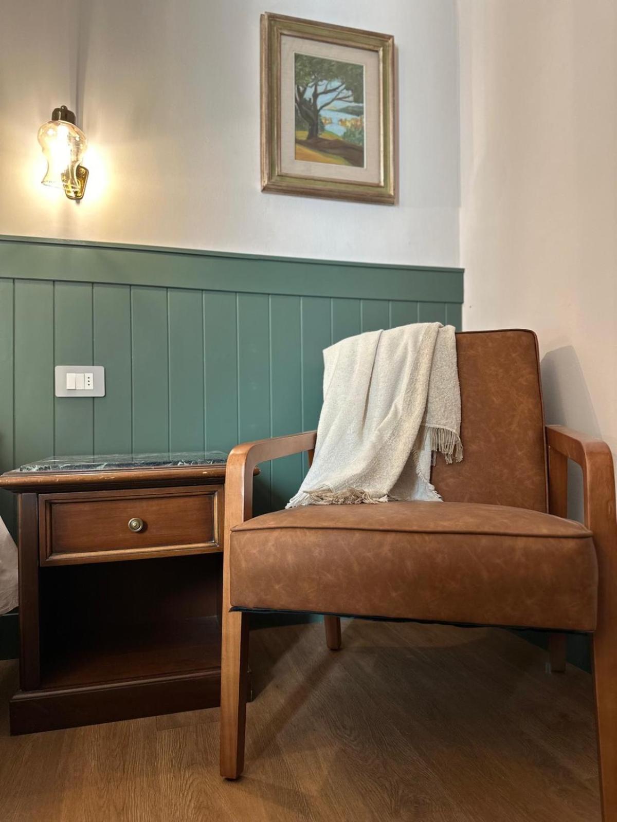 Queen Room photo 3