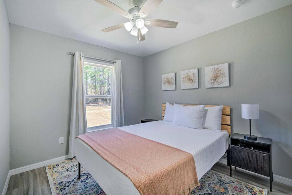 Three-Bedroom House photo 1