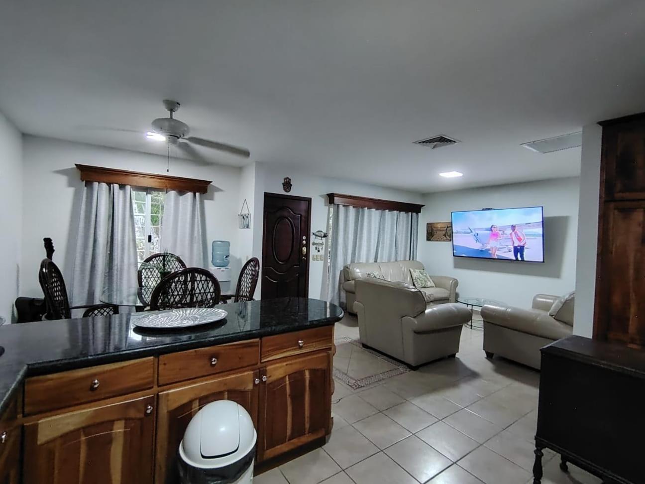 Three-Bedroom Villa photo 1
