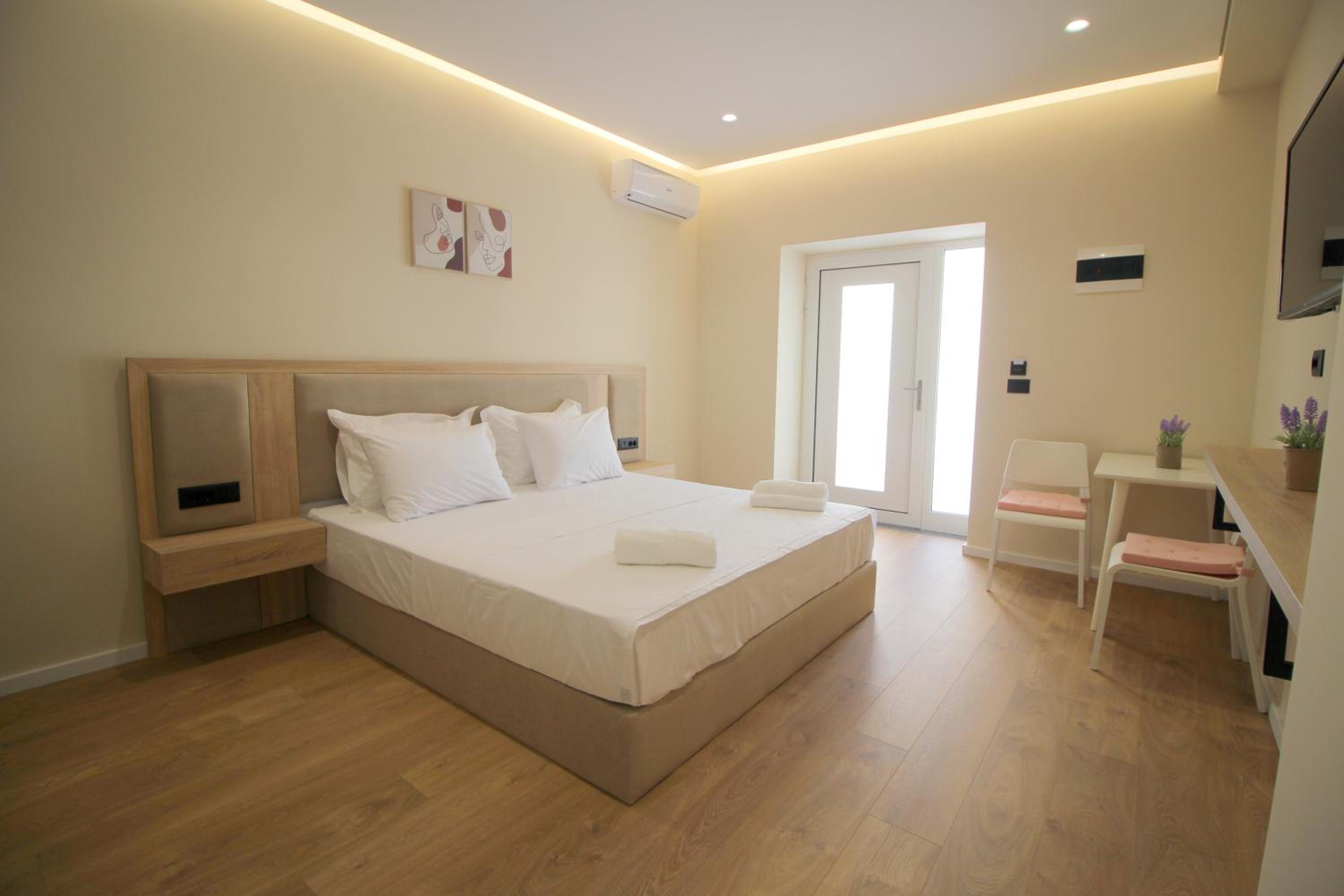 Deluxe Double Room with Balcony