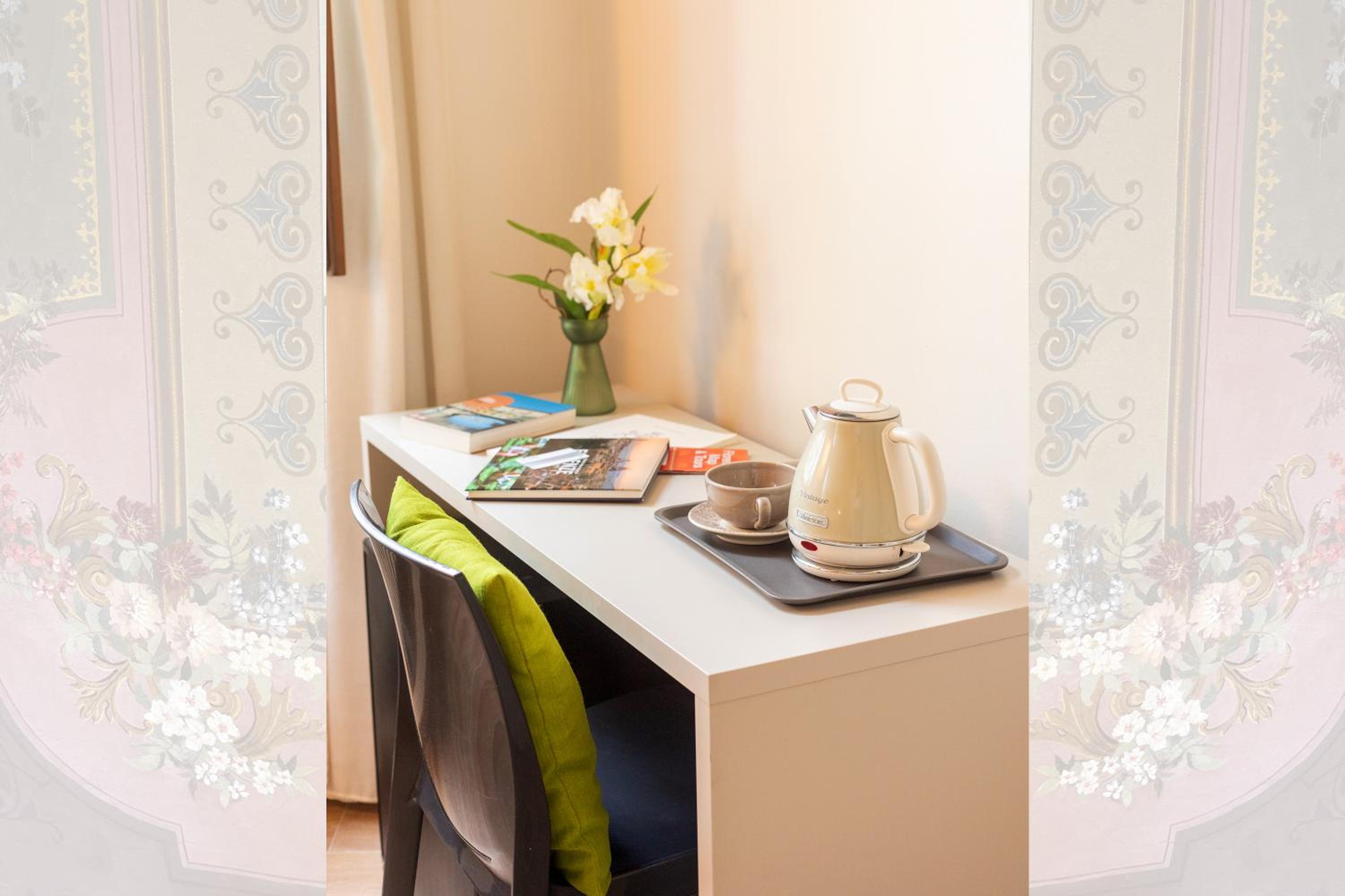 Standard Double Room photo 3