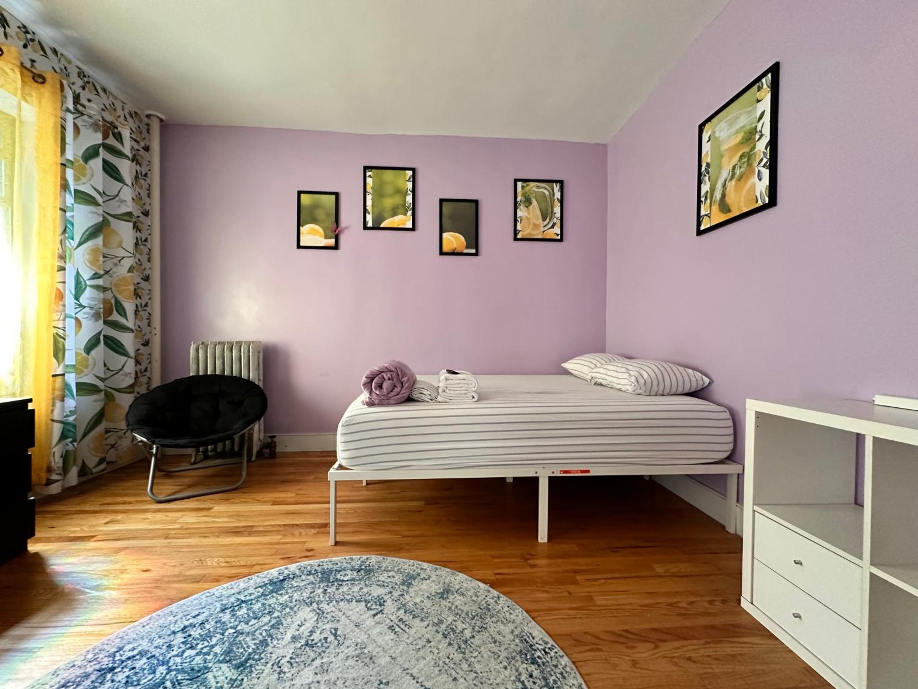 Double Room with Shared Bathroom photo 1