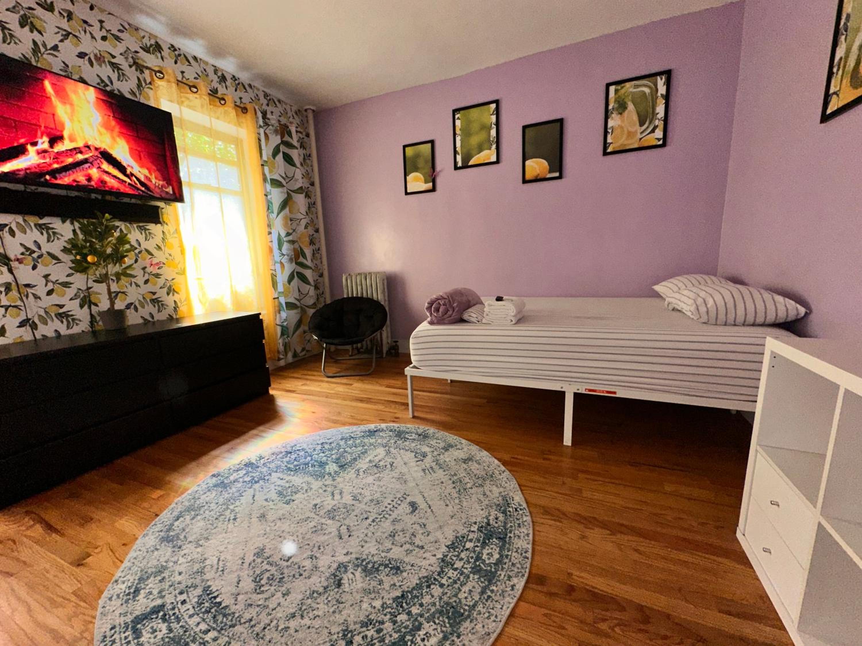 Double Room with Shared Bathroom photo 3
