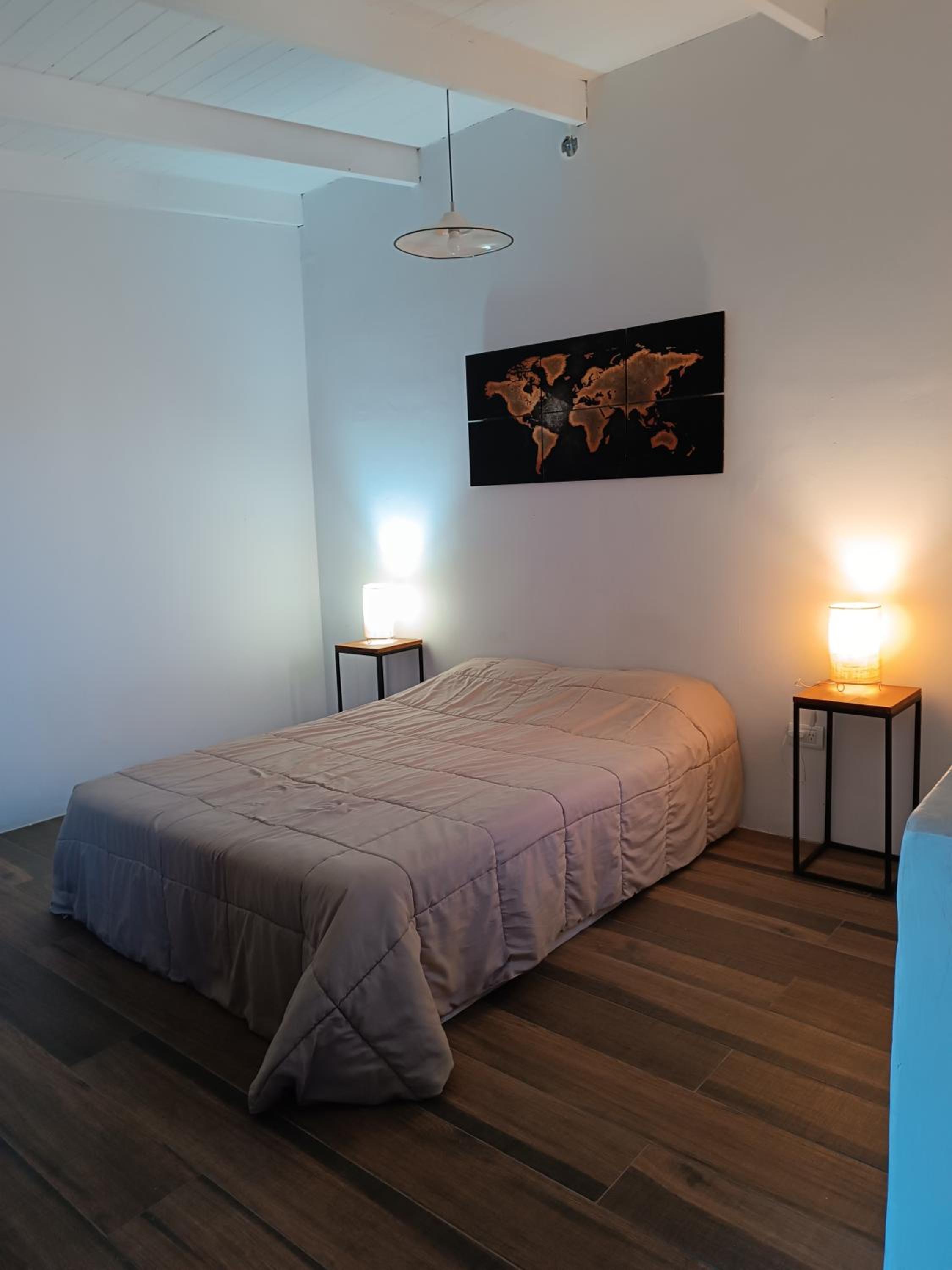 One-Bedroom House photo 1