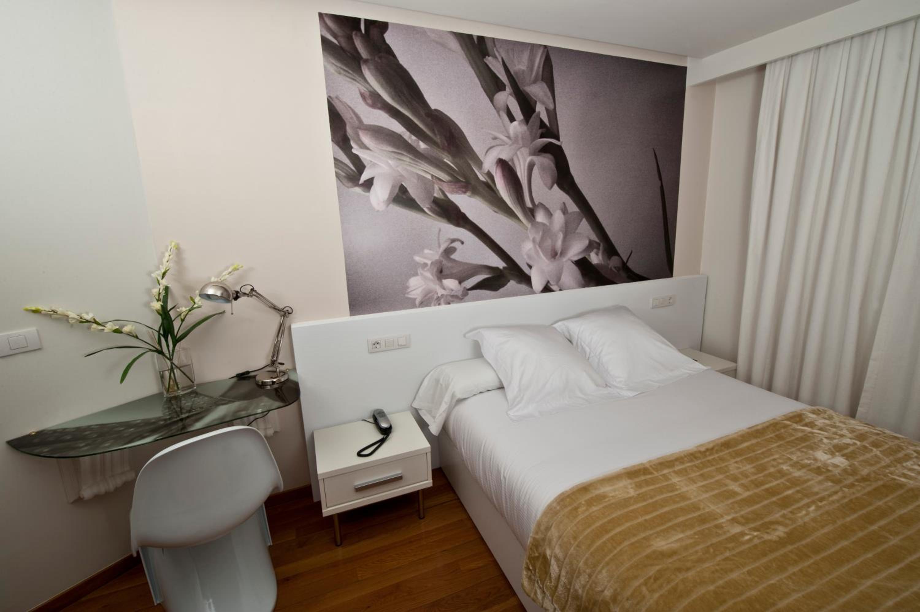 Superior Double or Twin Room - Photo 4