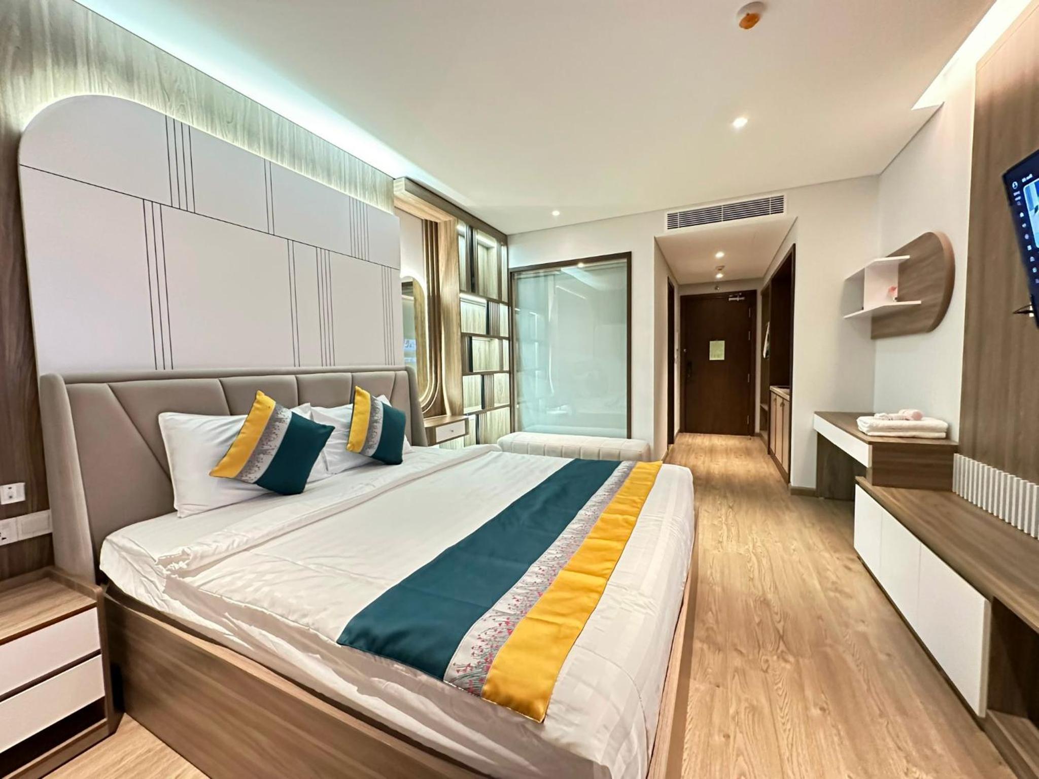 King Room With Pool View photo 1