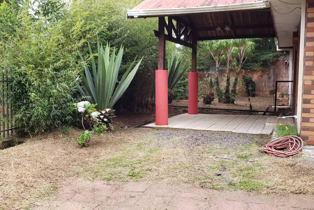 Two-Bedroom House photo 3