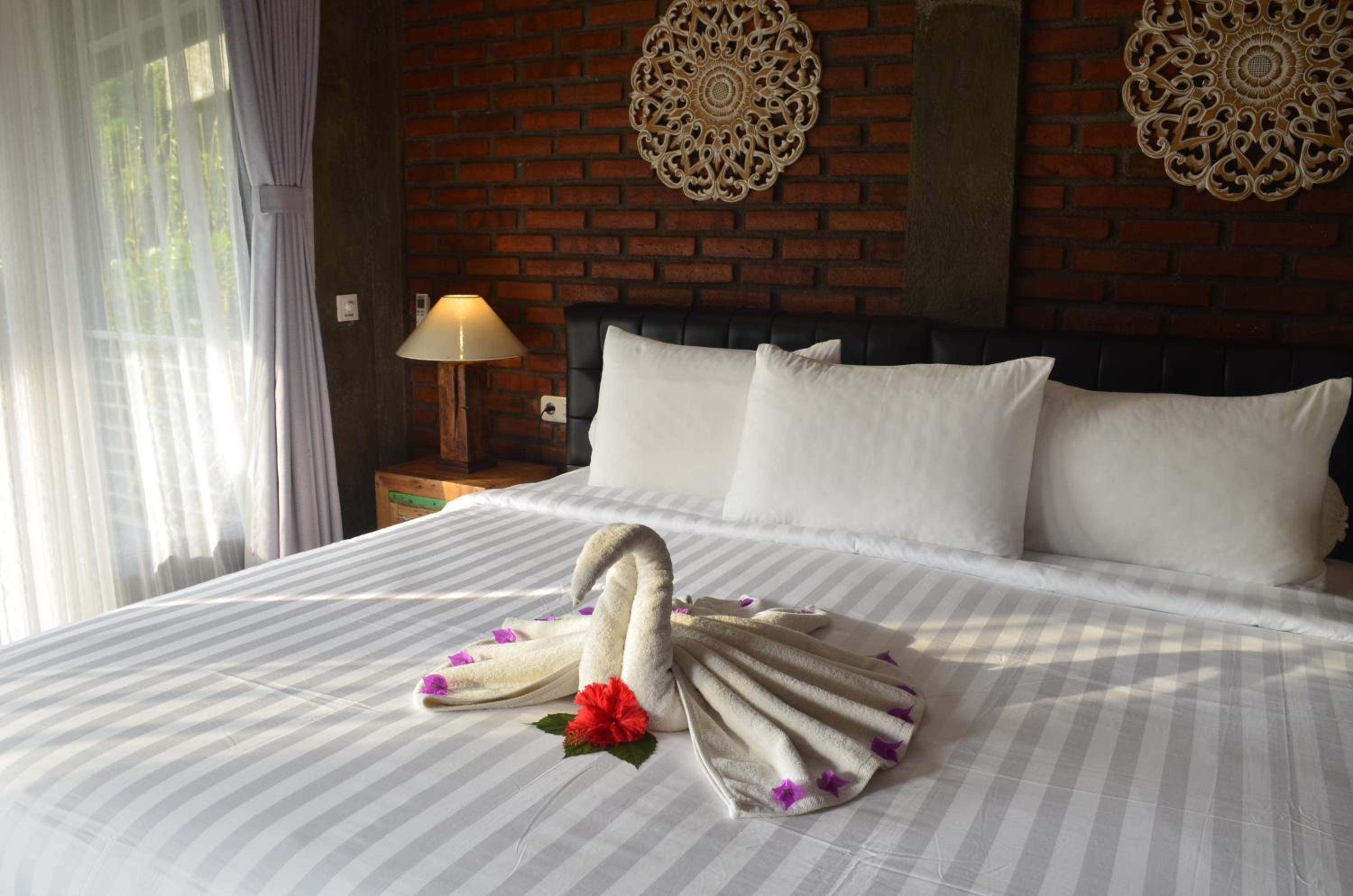 Standard Twin Room with Garden View
