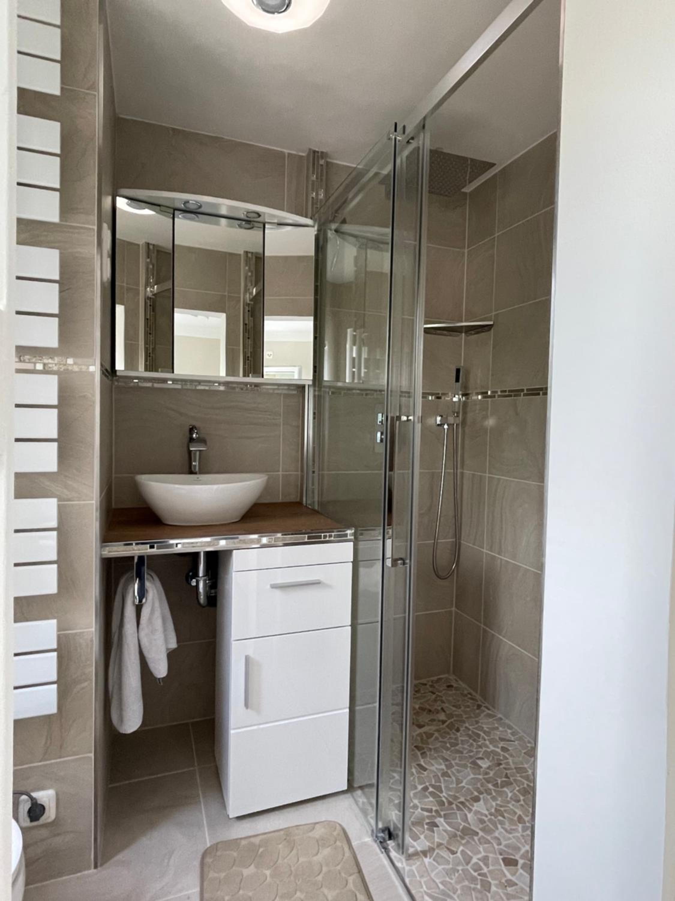 Double Room with Private Bathroom photo 2