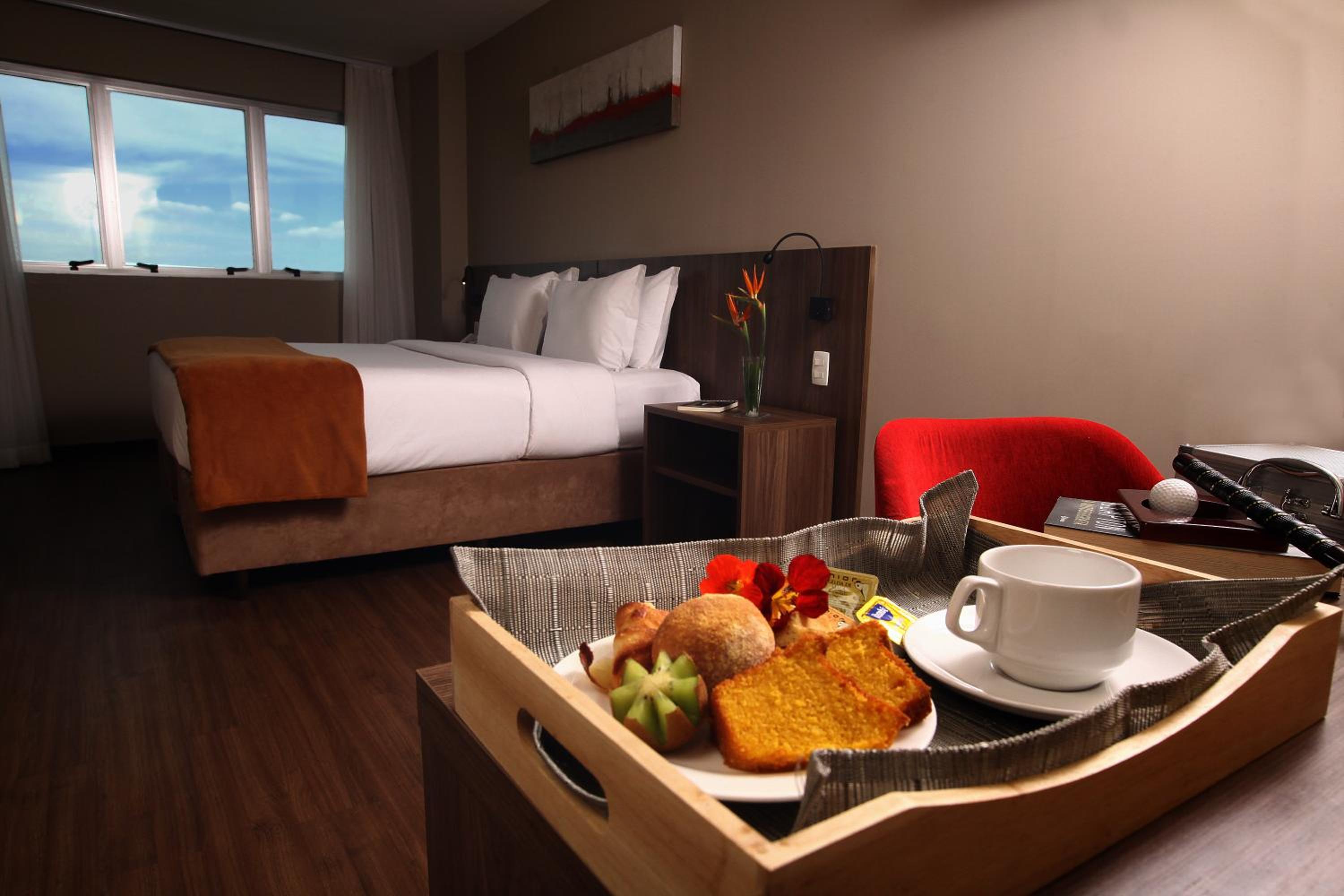 Deluxe Double Room thumbnail 5