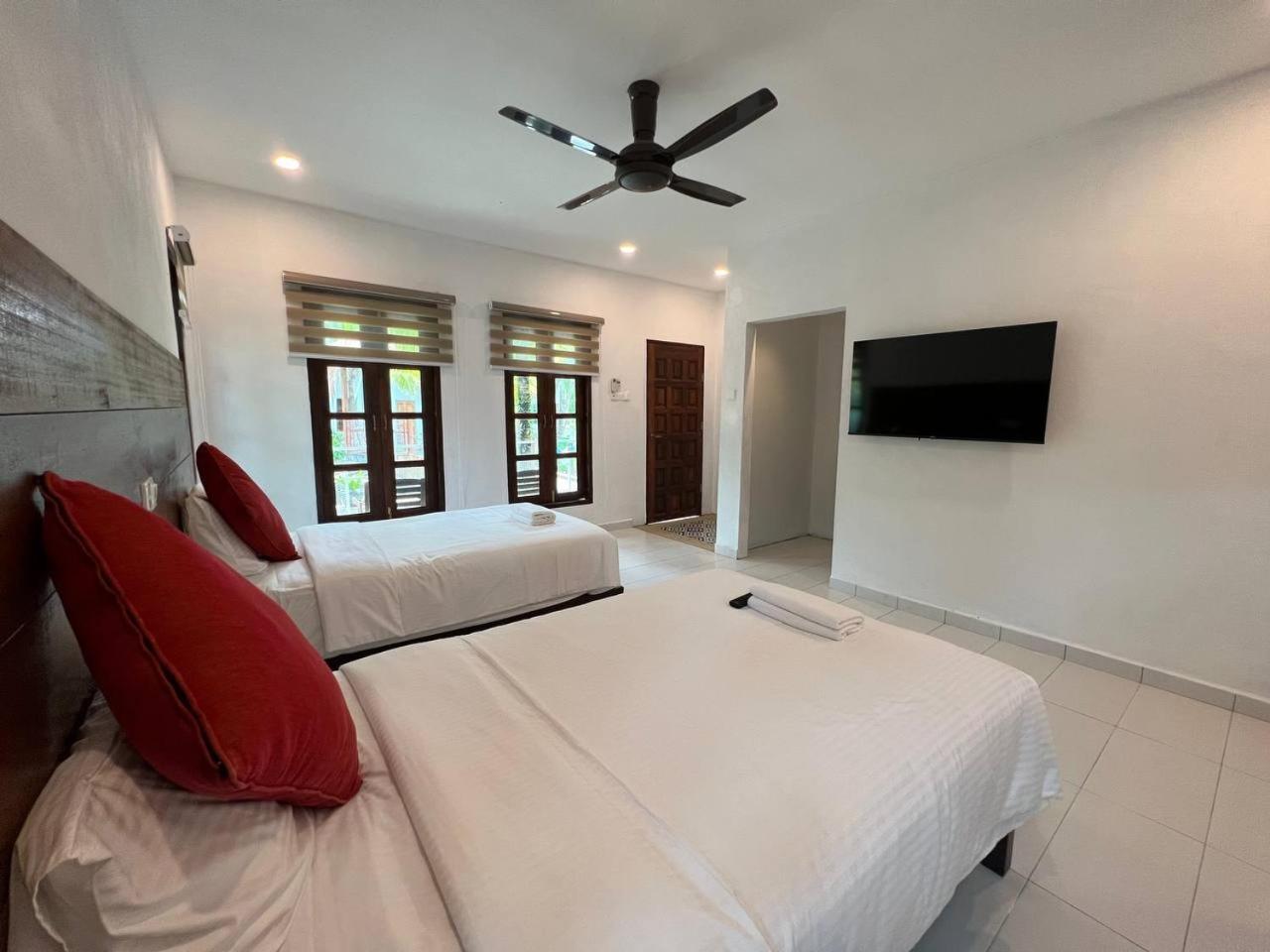 Deluxe Twin Room photo 3