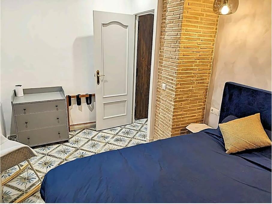 Apartamento de dos habitaciones con balcón y terraza