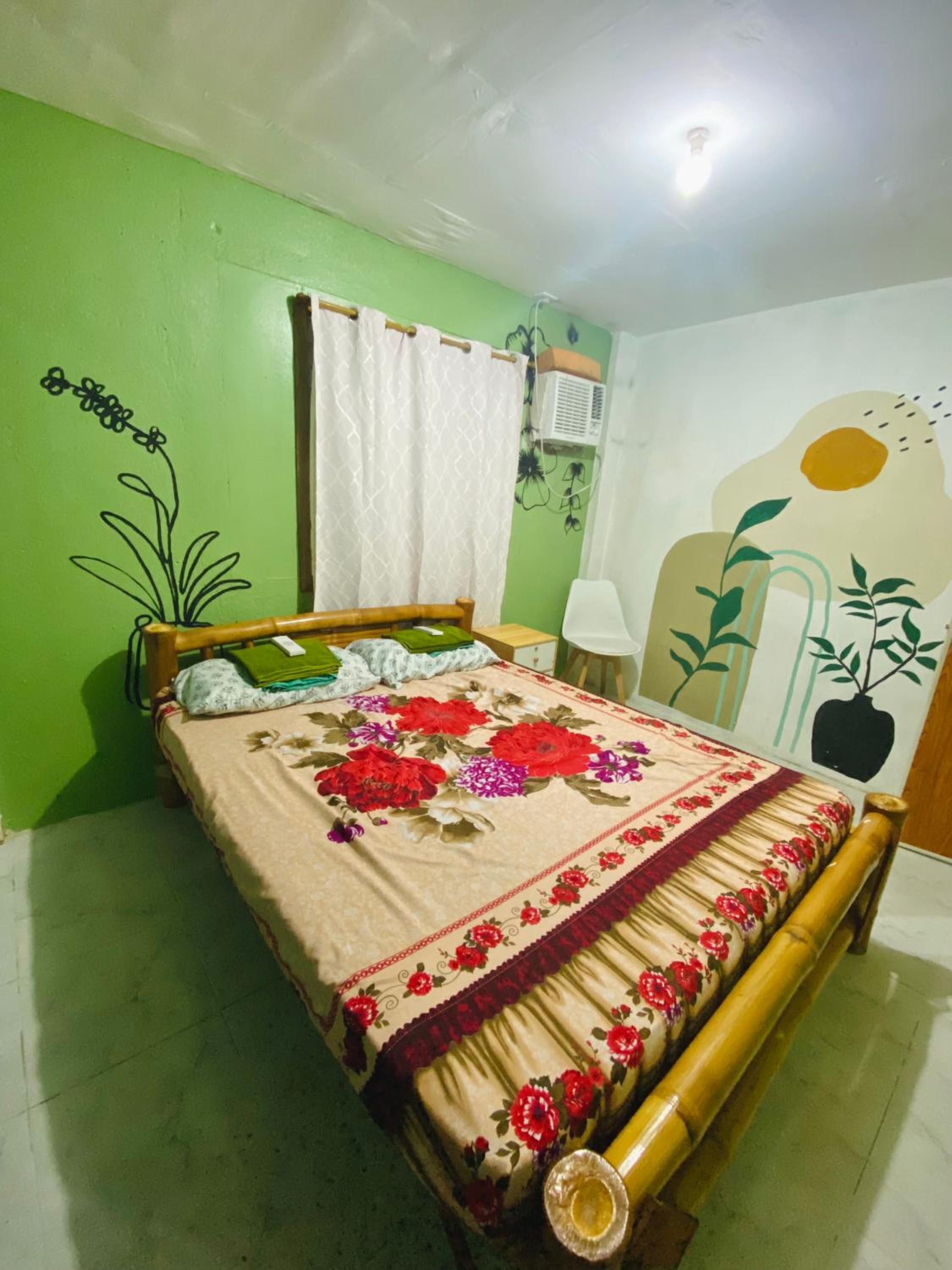 Double Room with Shared Bathroom photo 2