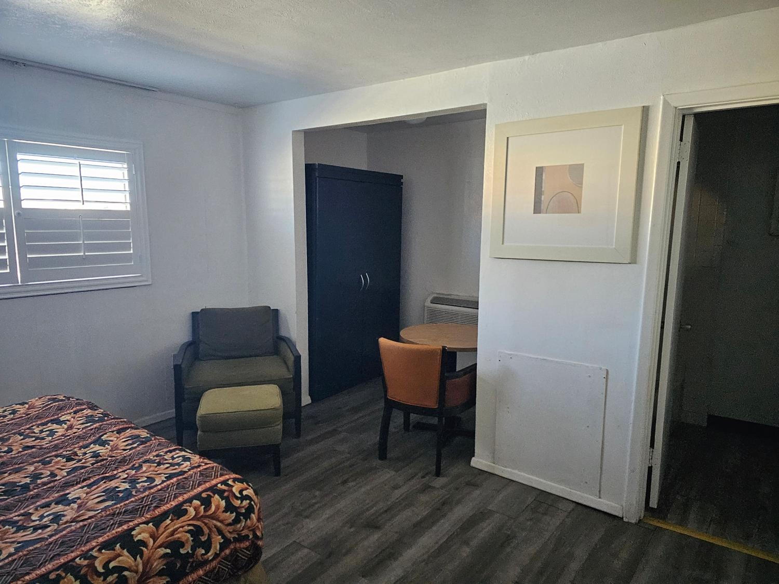 Deluxe Queen Room photo 3