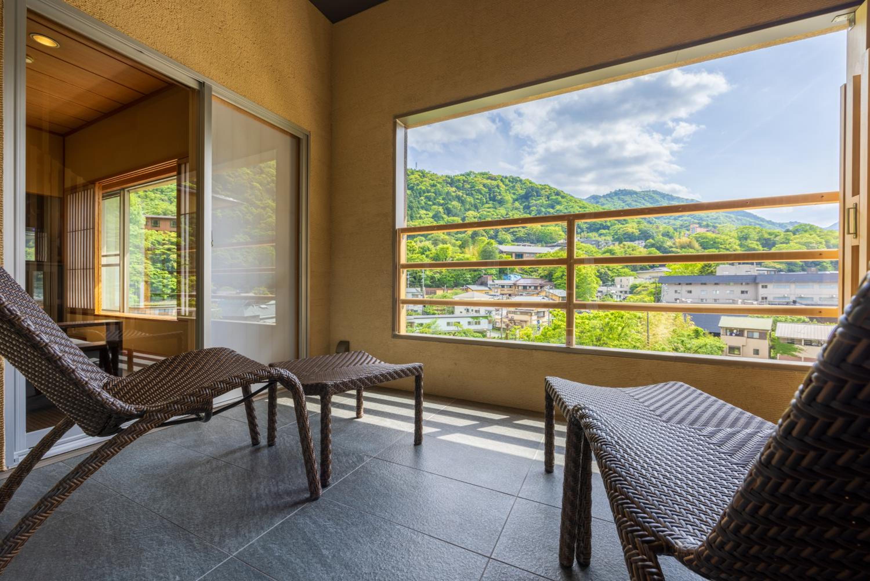Riverside Special Japanese-Western Style room with Open-Air Bath - Photo 2