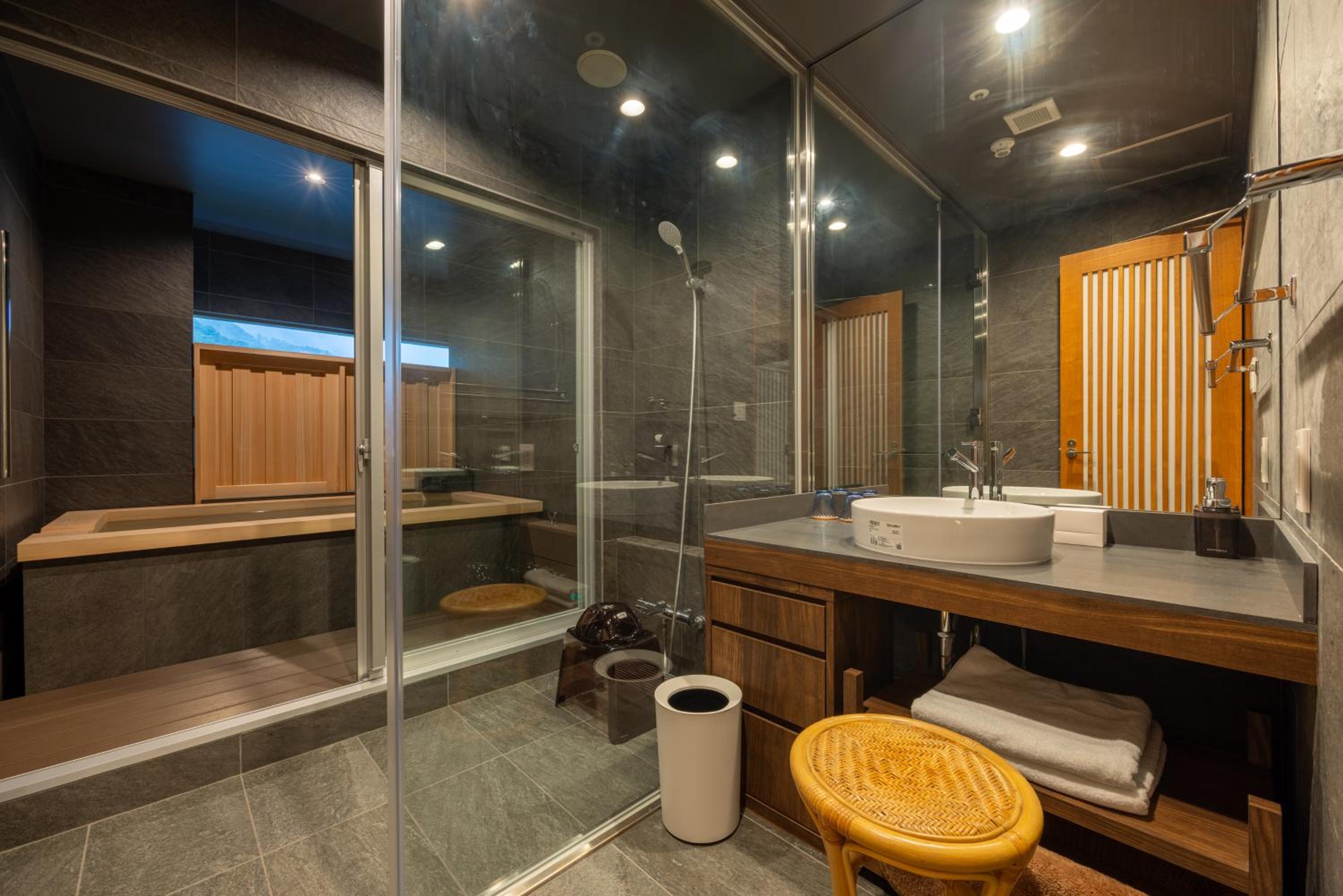 Riverside Japanese-Western Style room with Open-Air Bath - Photo 6