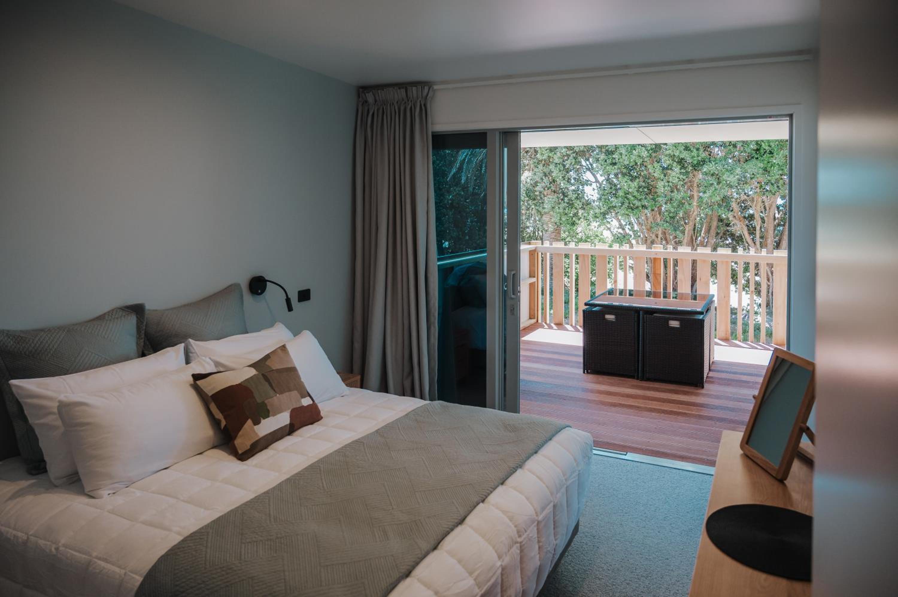 Two-Bedroom House - Photo 4