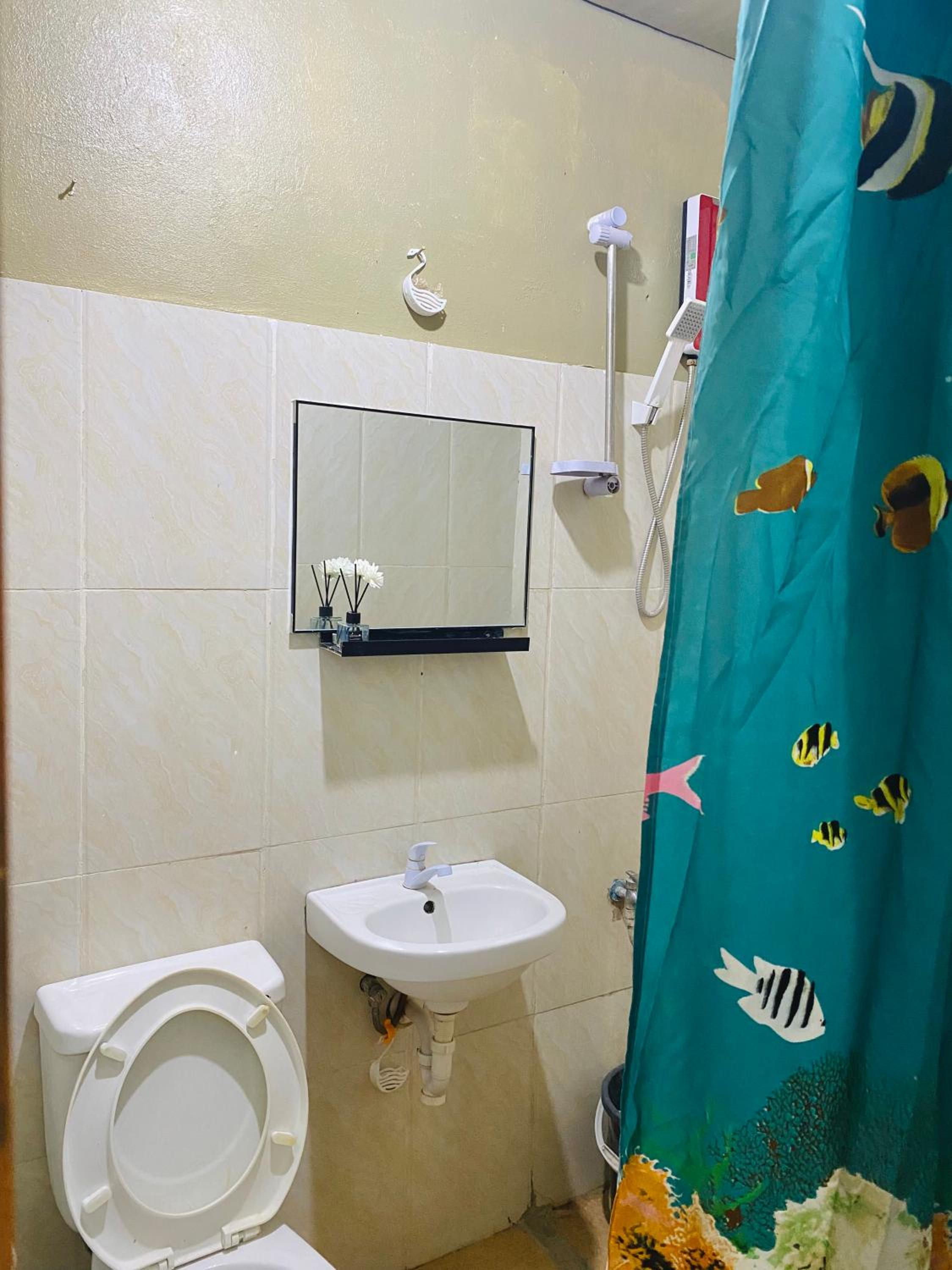 Double Room with Shared Bathroom photo 3