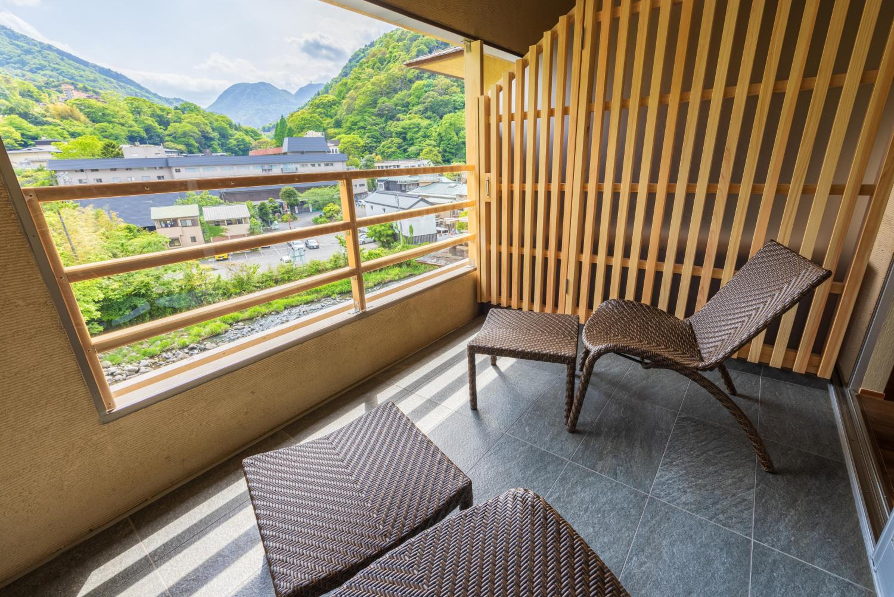 Riverside Special Japanese-Western Style room with Open-Air Bath - Photo 3