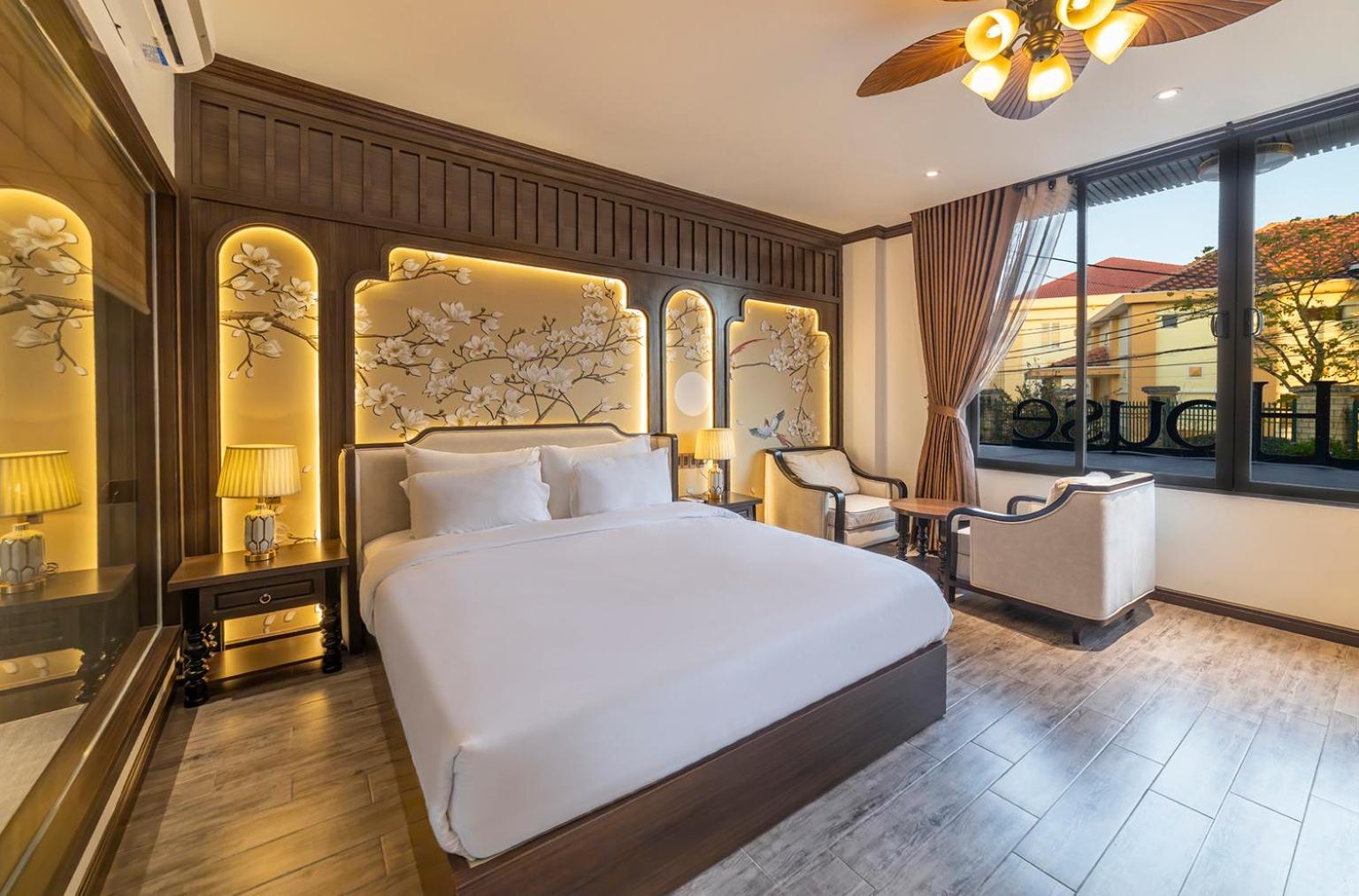 Deluxe Double Room - Photo 9