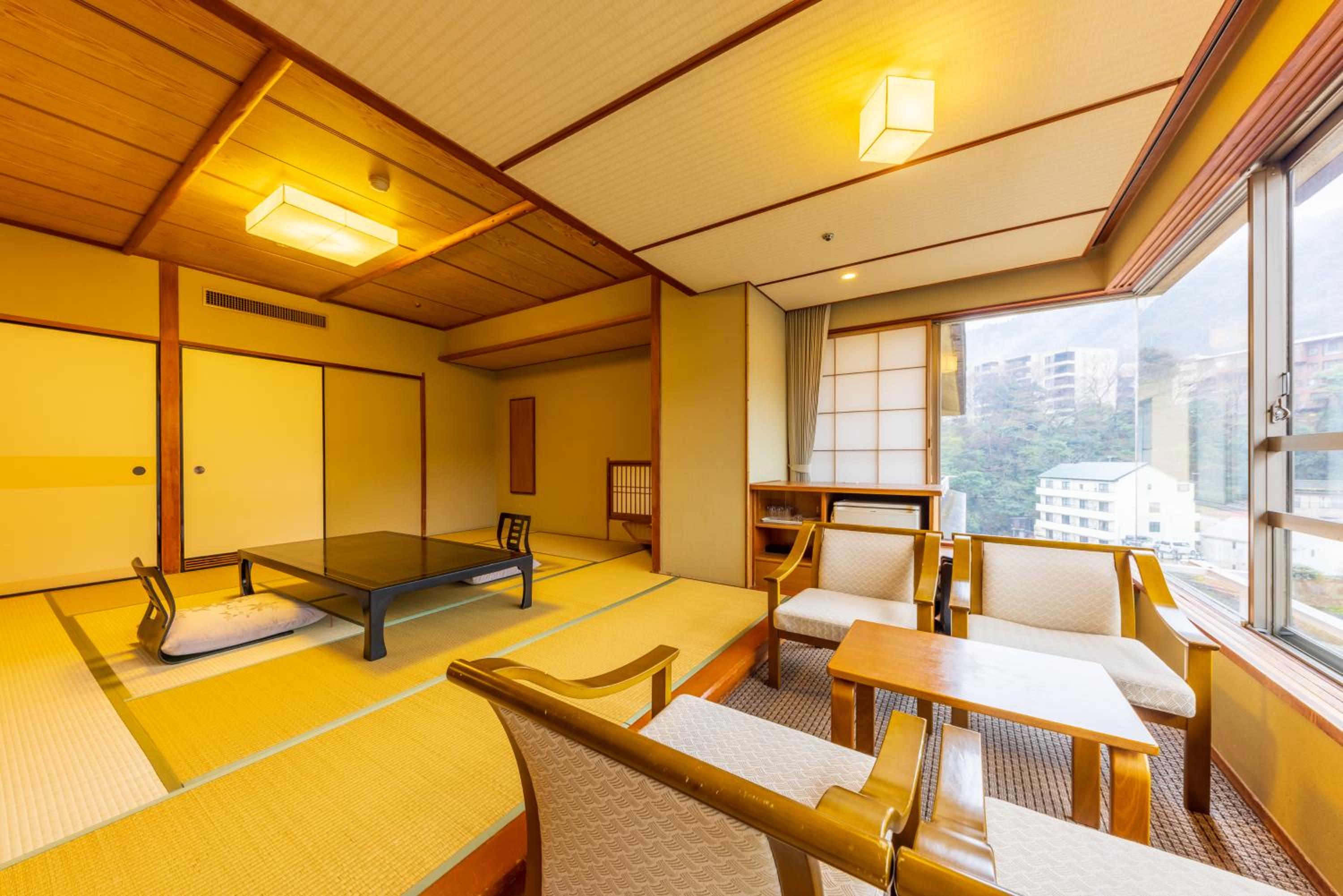 Japanese-Style Superior Room with River View - Photo 4