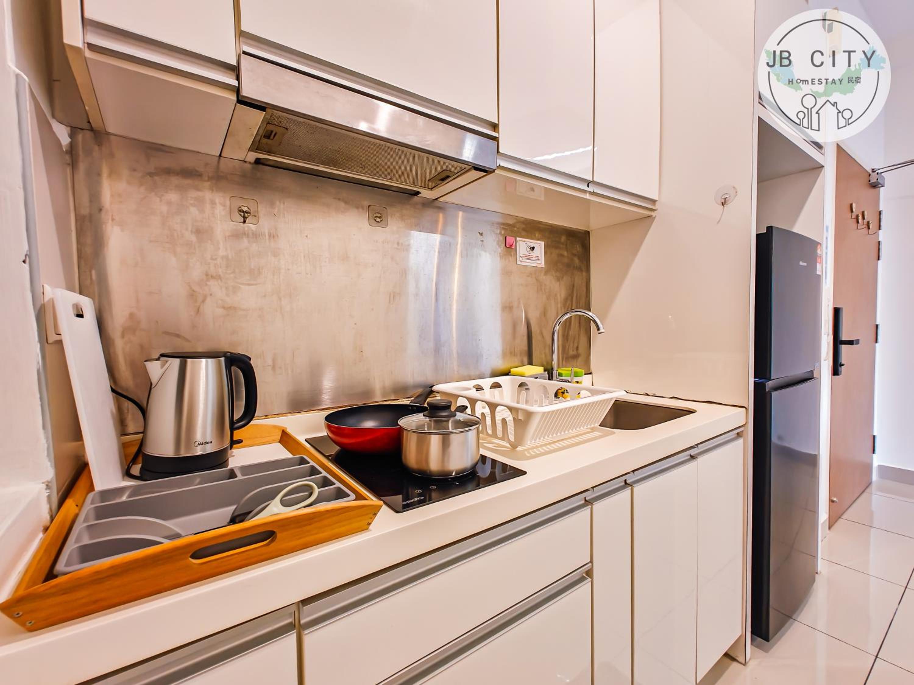 One-Bedroom Apartment - Photo 9