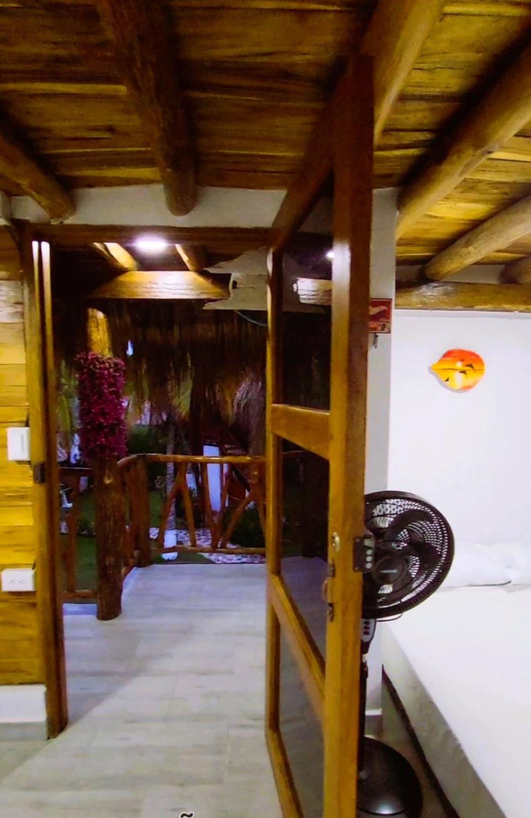 One-Bedroom House photo 2