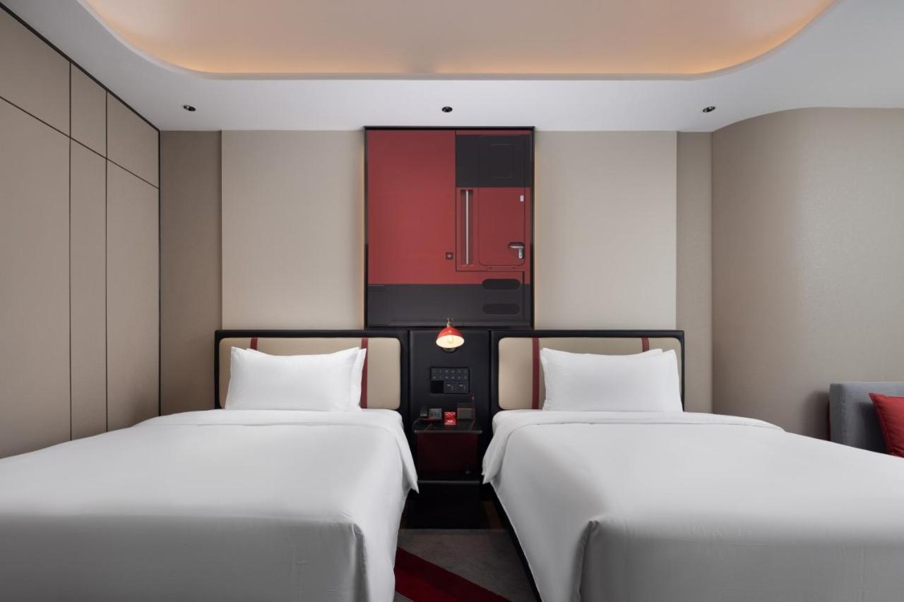 Deluxe Twin Room photo 2
