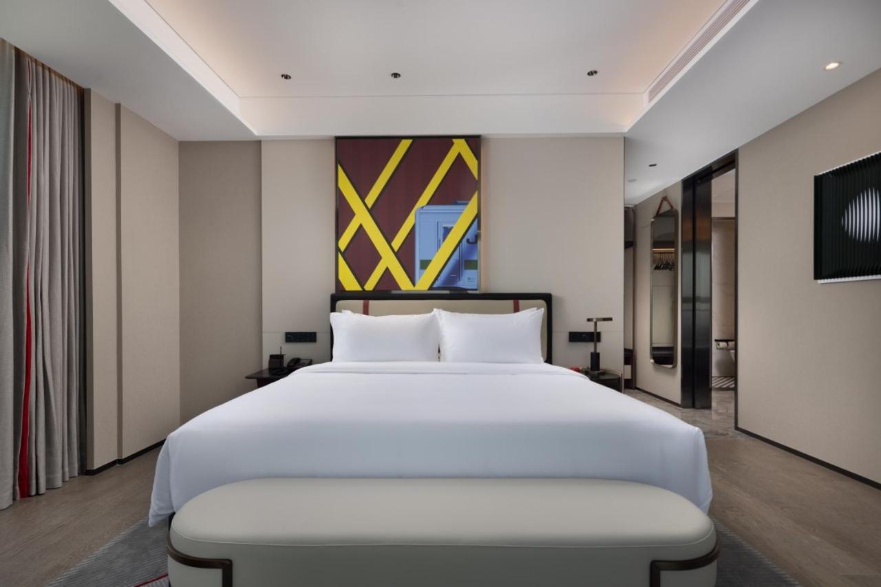 Suite with City View photo 3