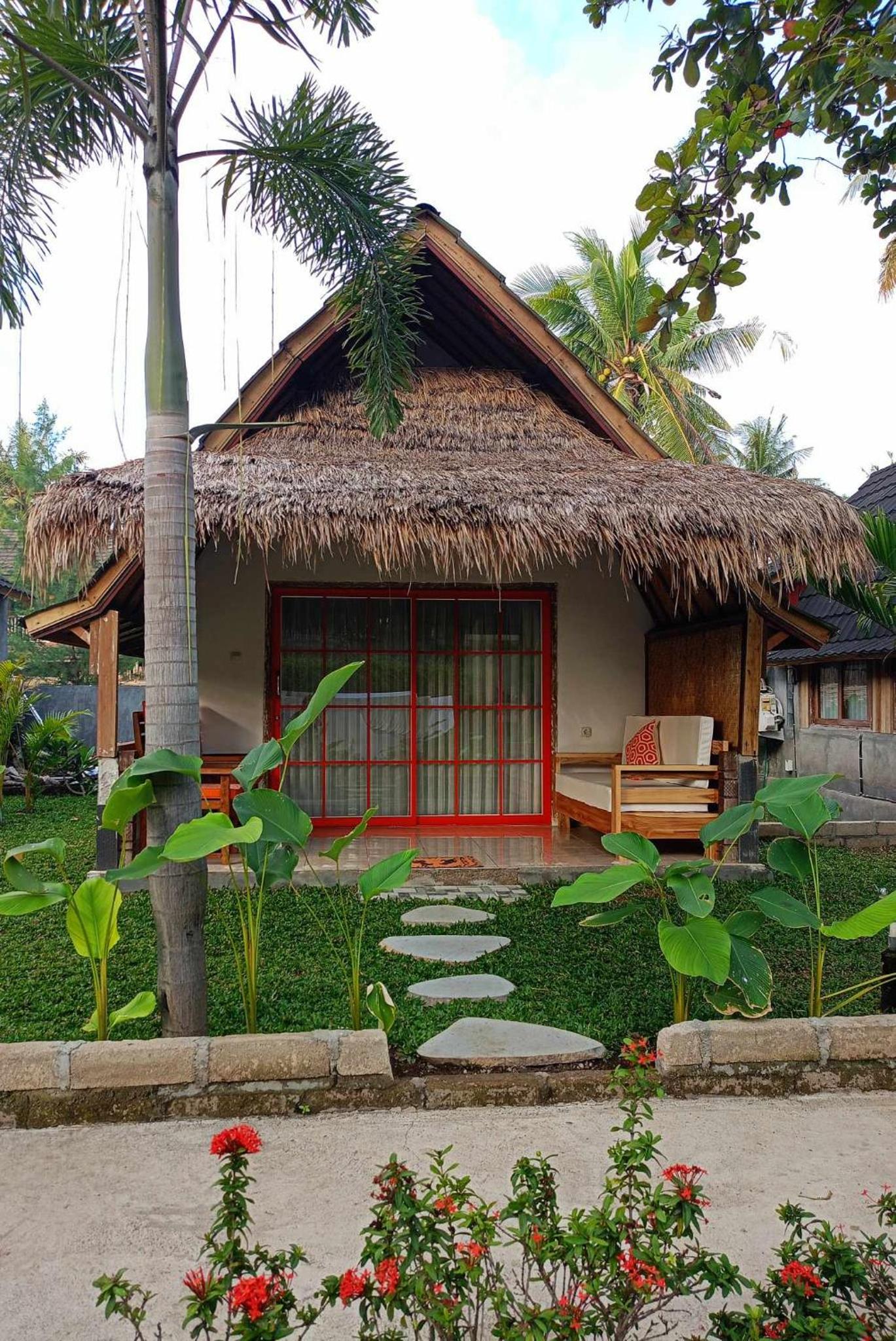 Bungalow with Garden View - Photo 44