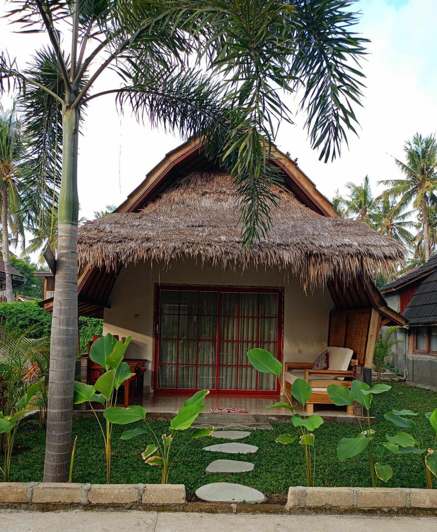 Bungalow with Garden View - Photo 21