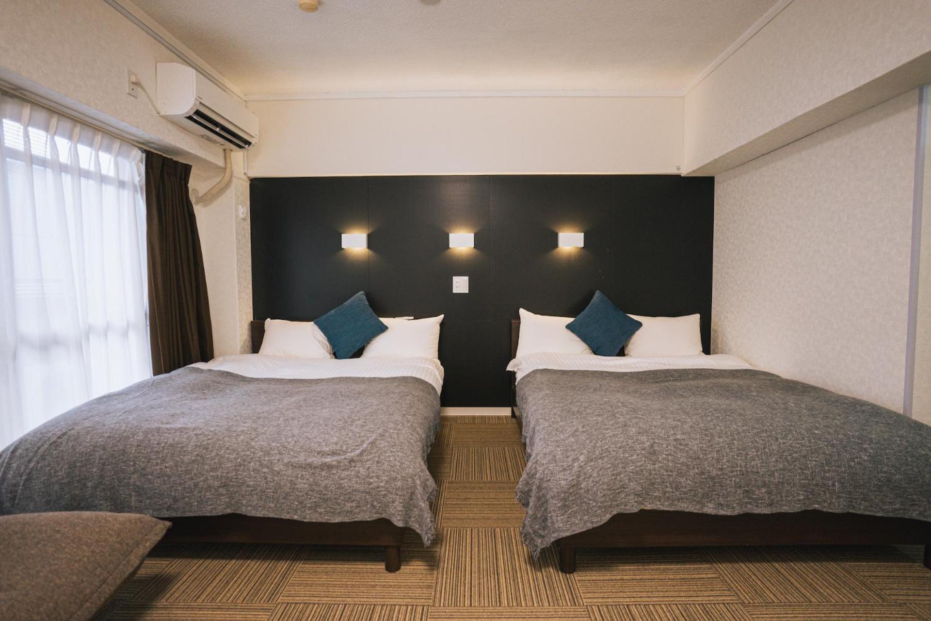 Standard Twin Room with Sofa - Photo 8