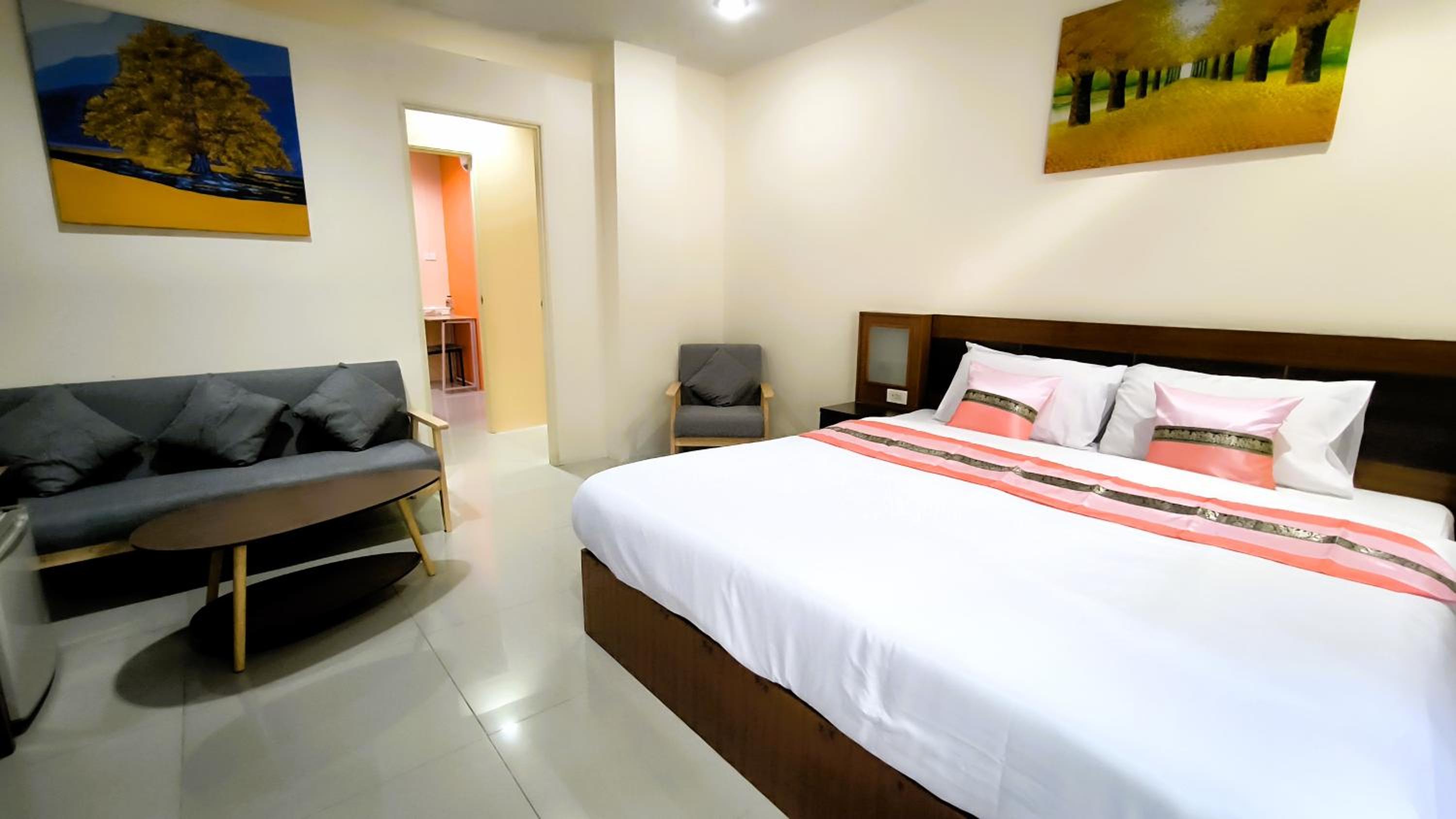 Two-Bedroom Suite