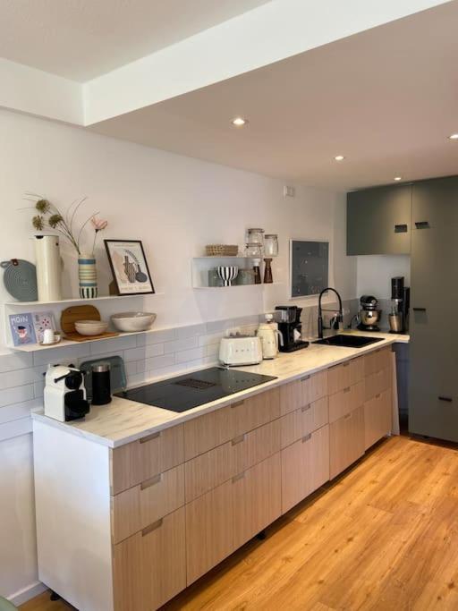 Three-Bedroom Vacation Home  photo 2