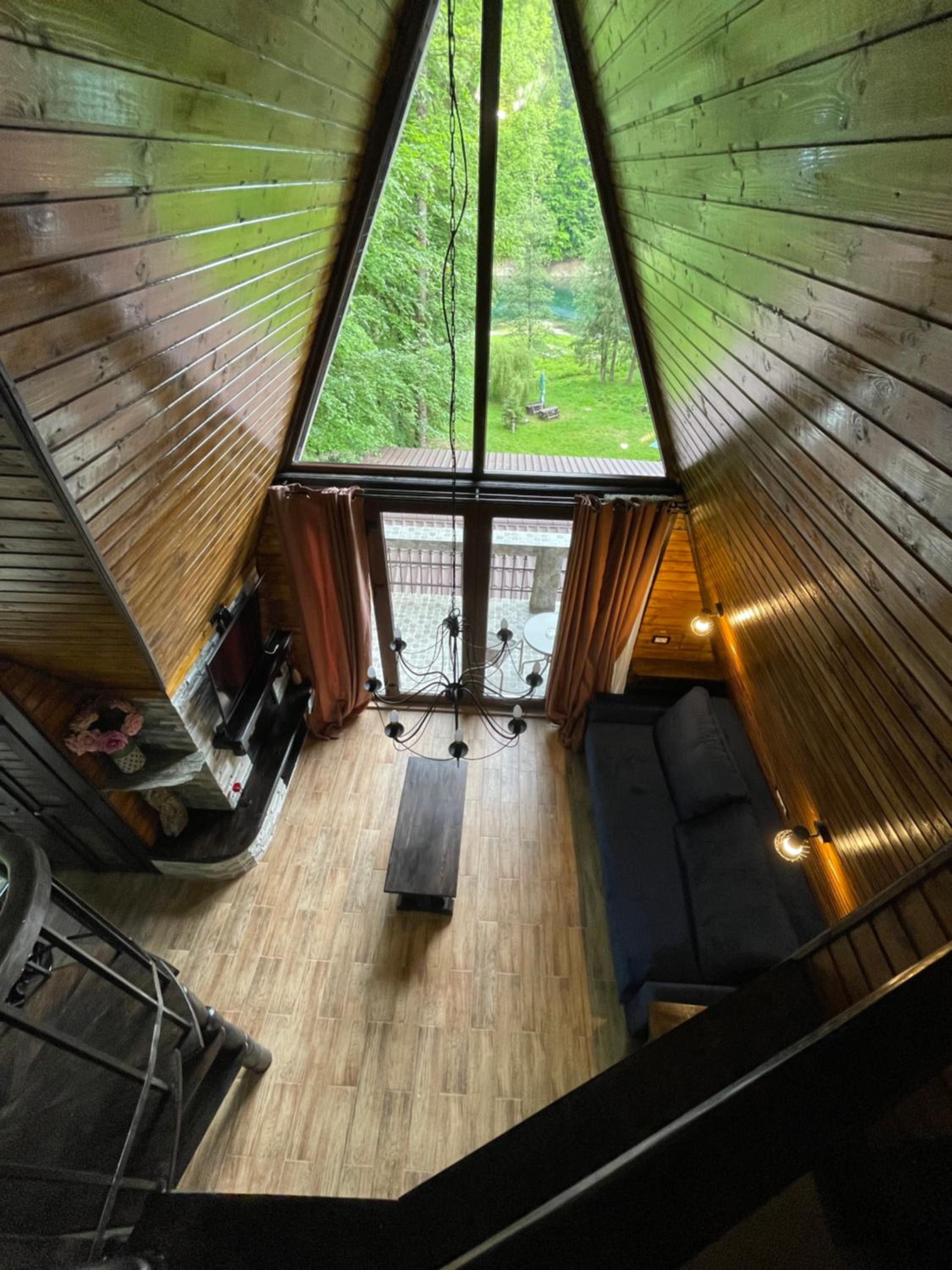 Chalet - Photo 1