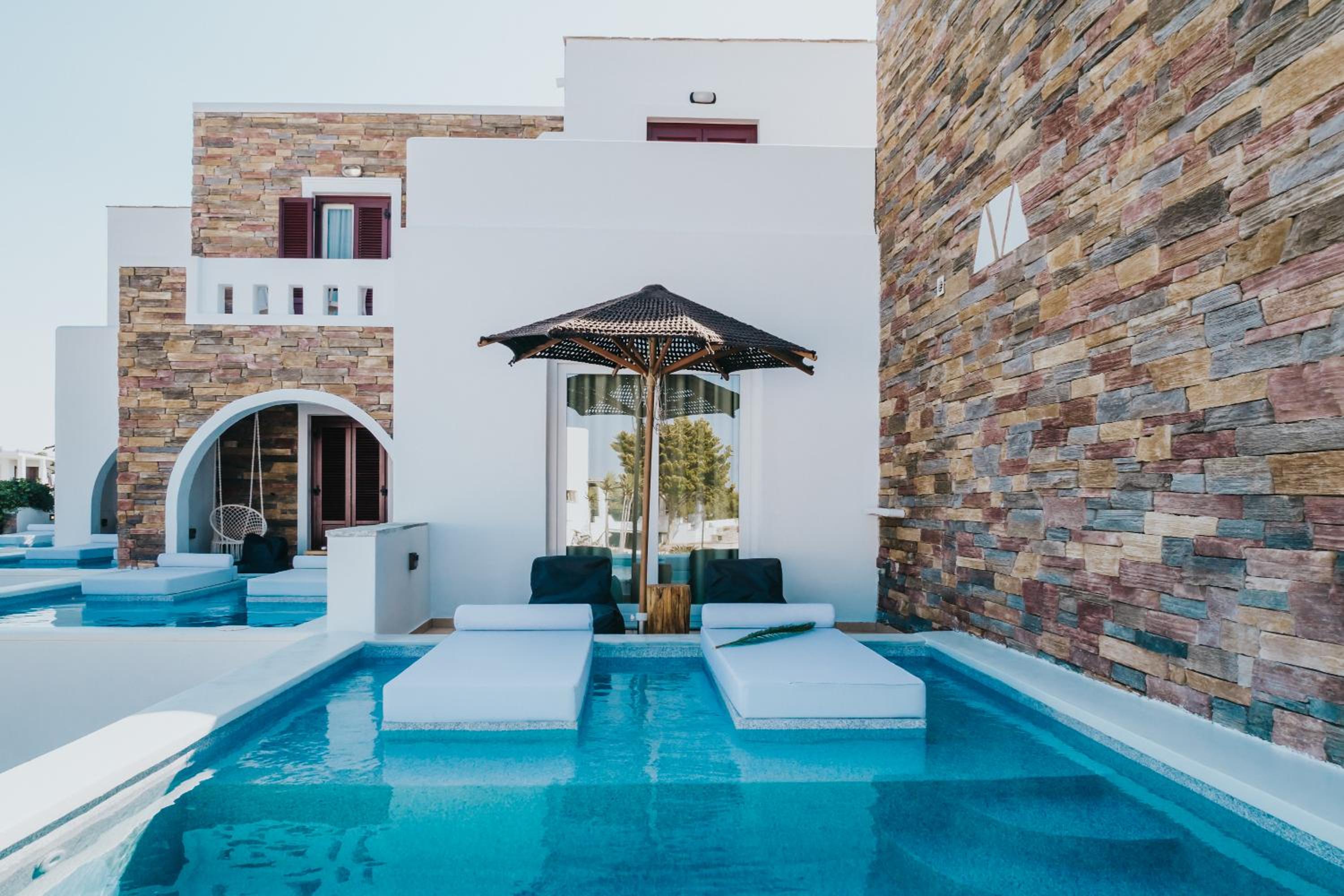 Premium Suite with Private Pool - Photo 4