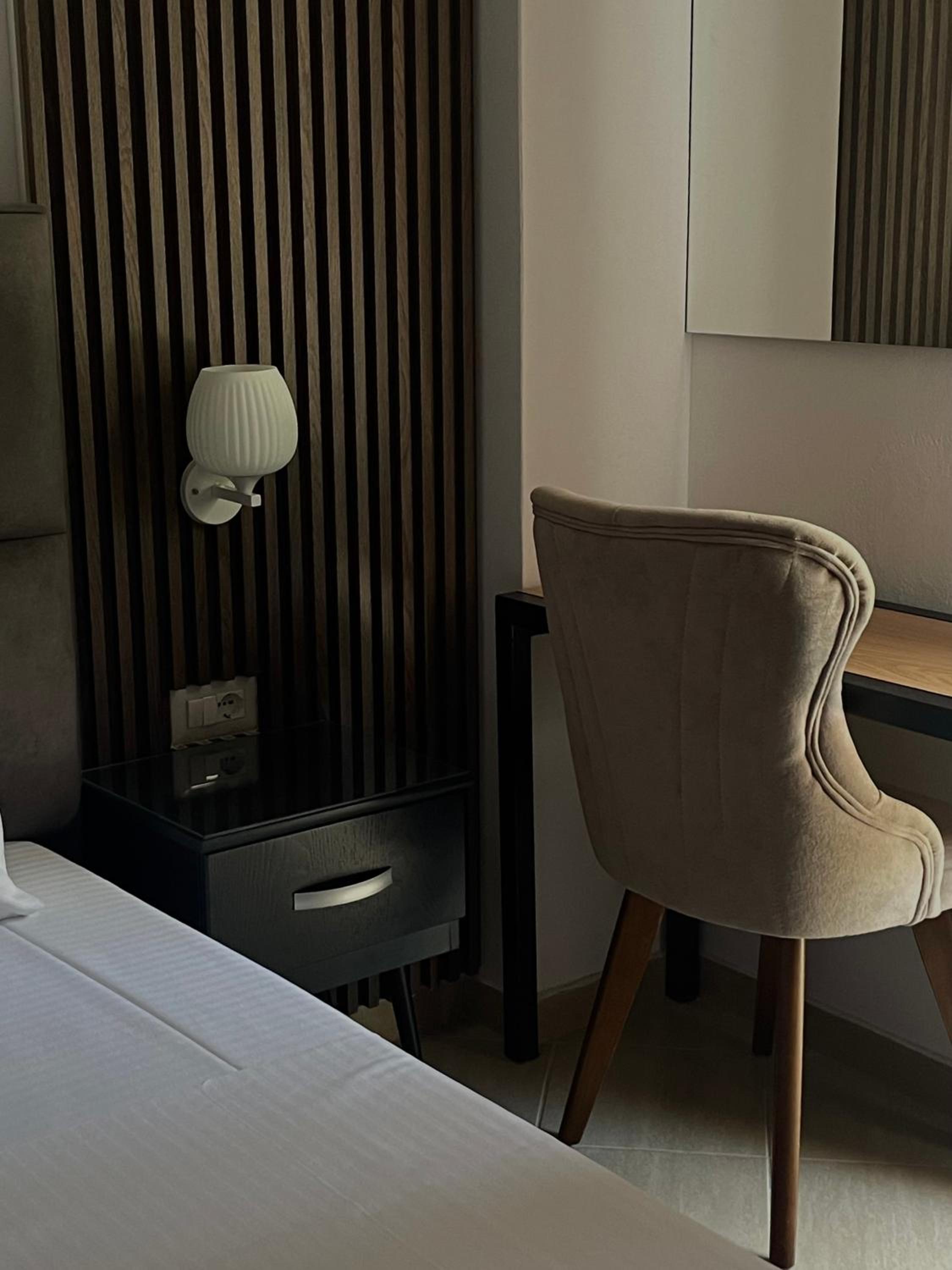 Deluxe Double Room photo 3