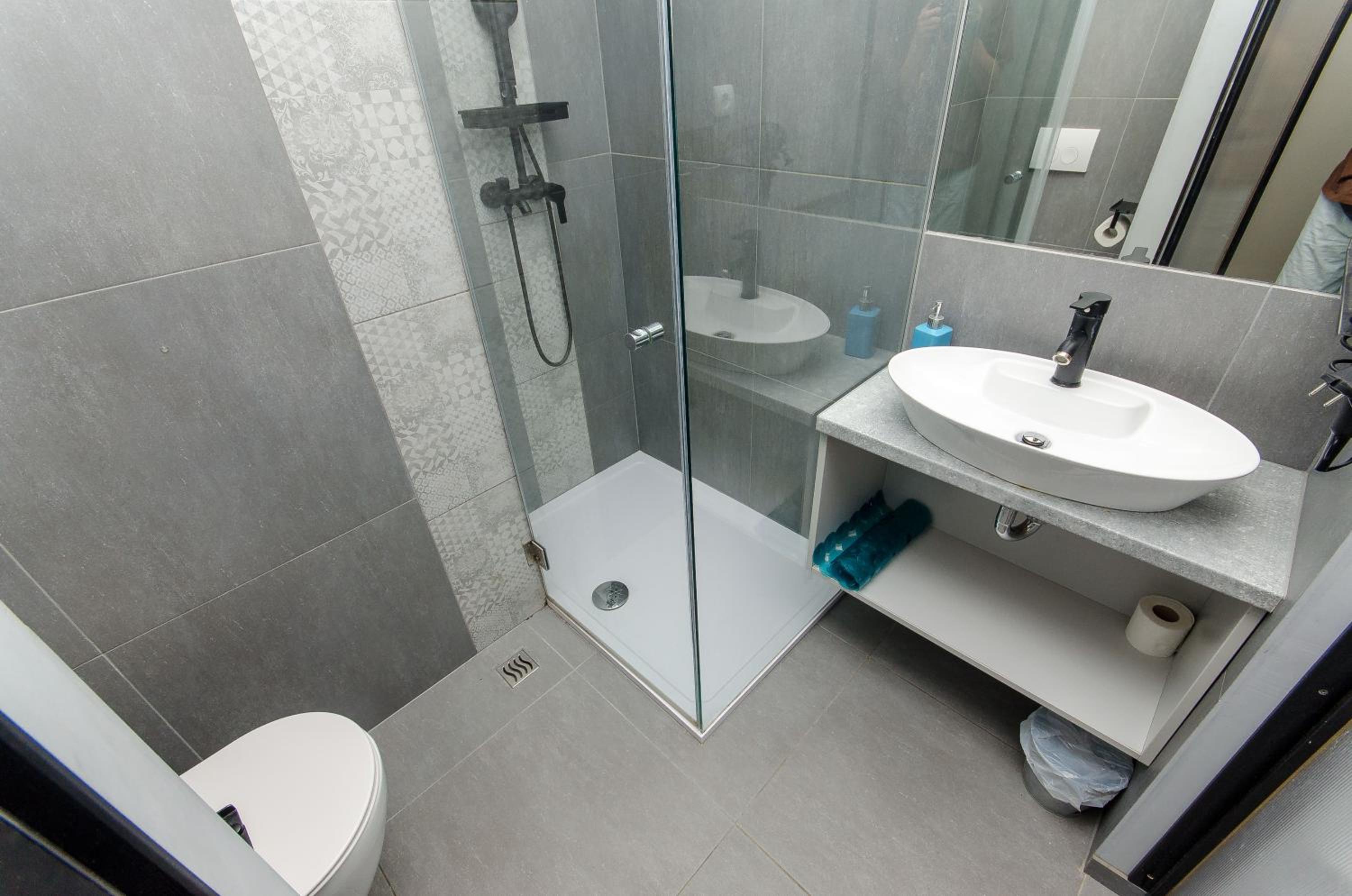 Double Room - Photo 5