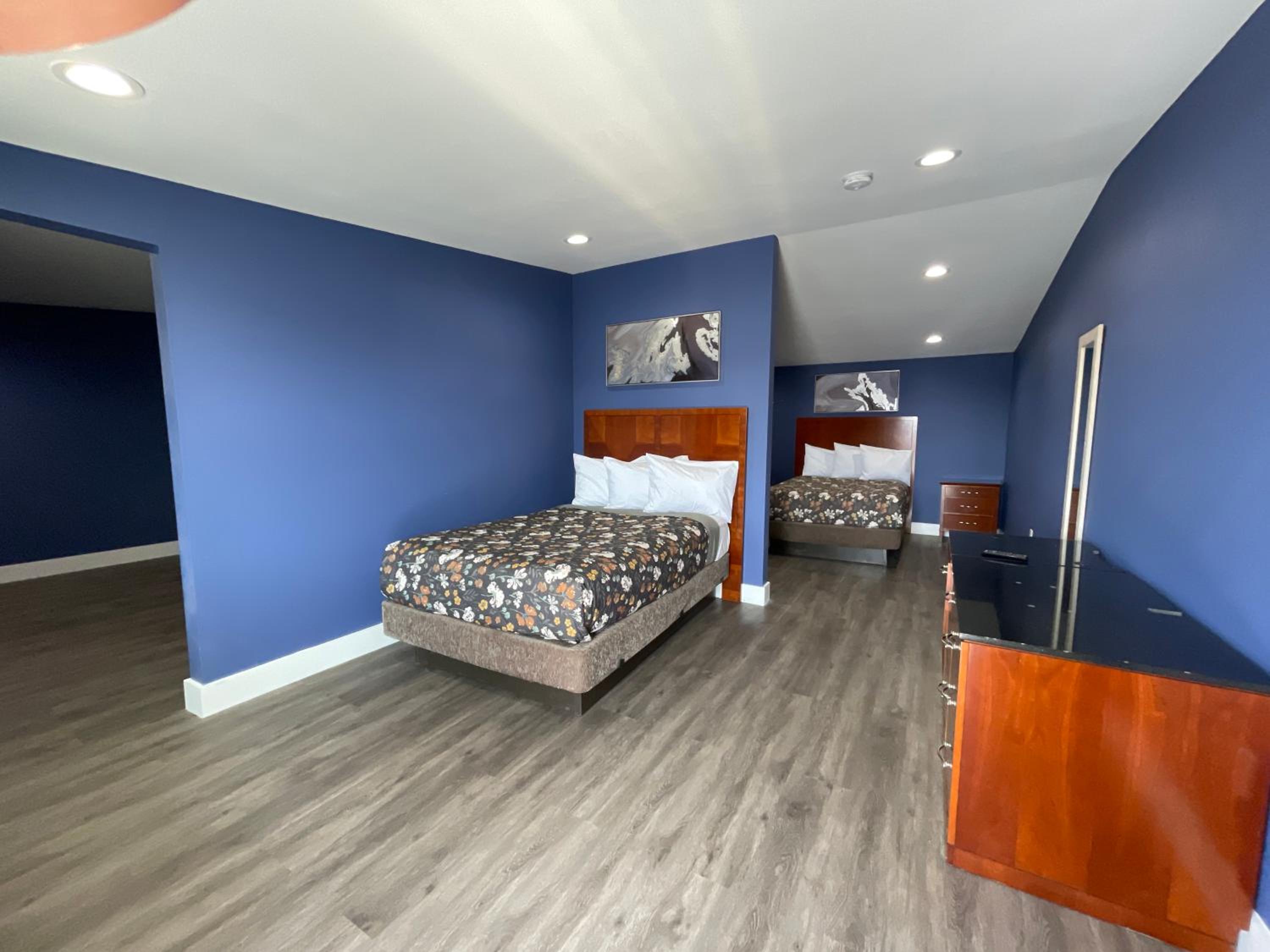 Queen Suite photo 2
