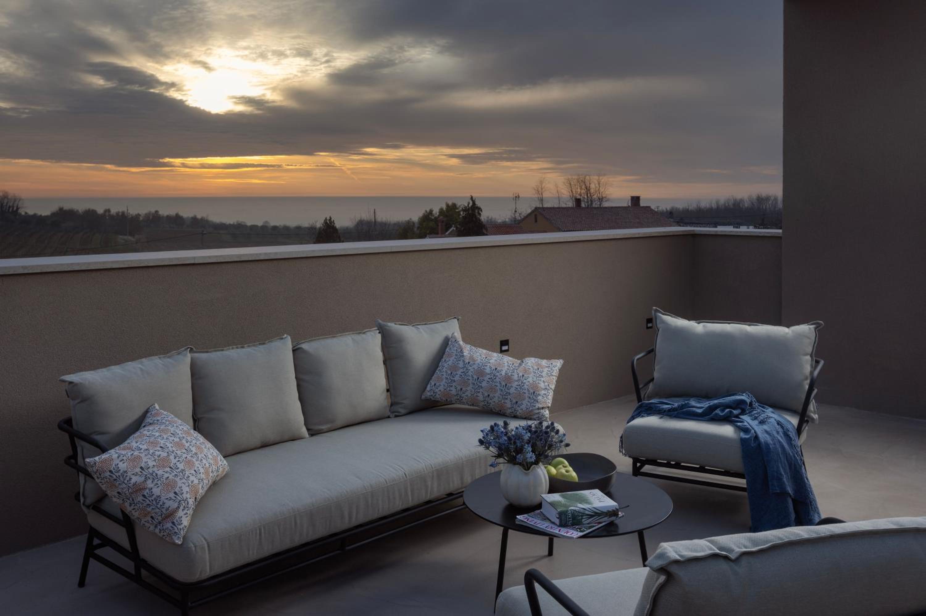 Villa photo 3