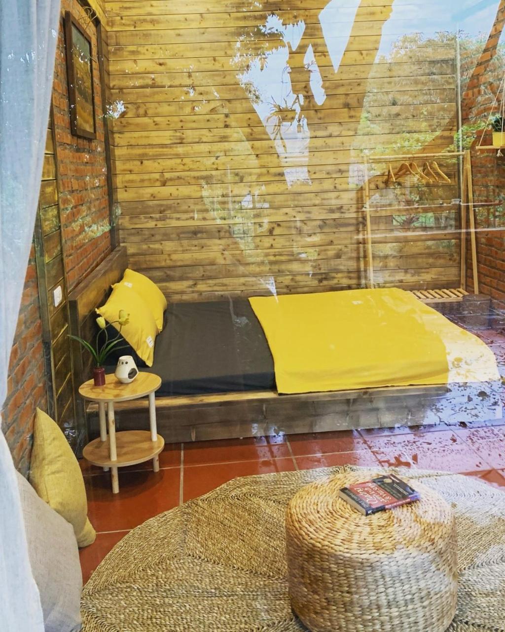 Family Room With Garden View photo 1