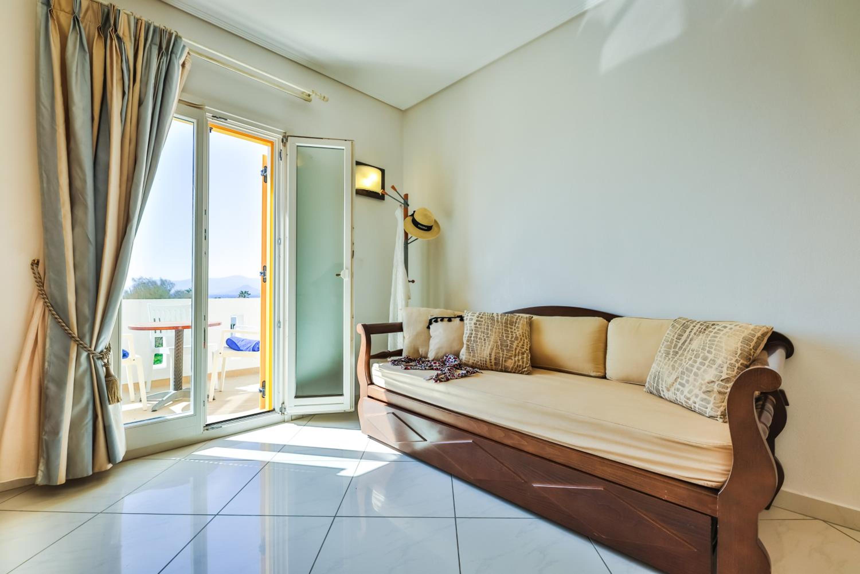 Standard Room with Garden View  - Photo 16