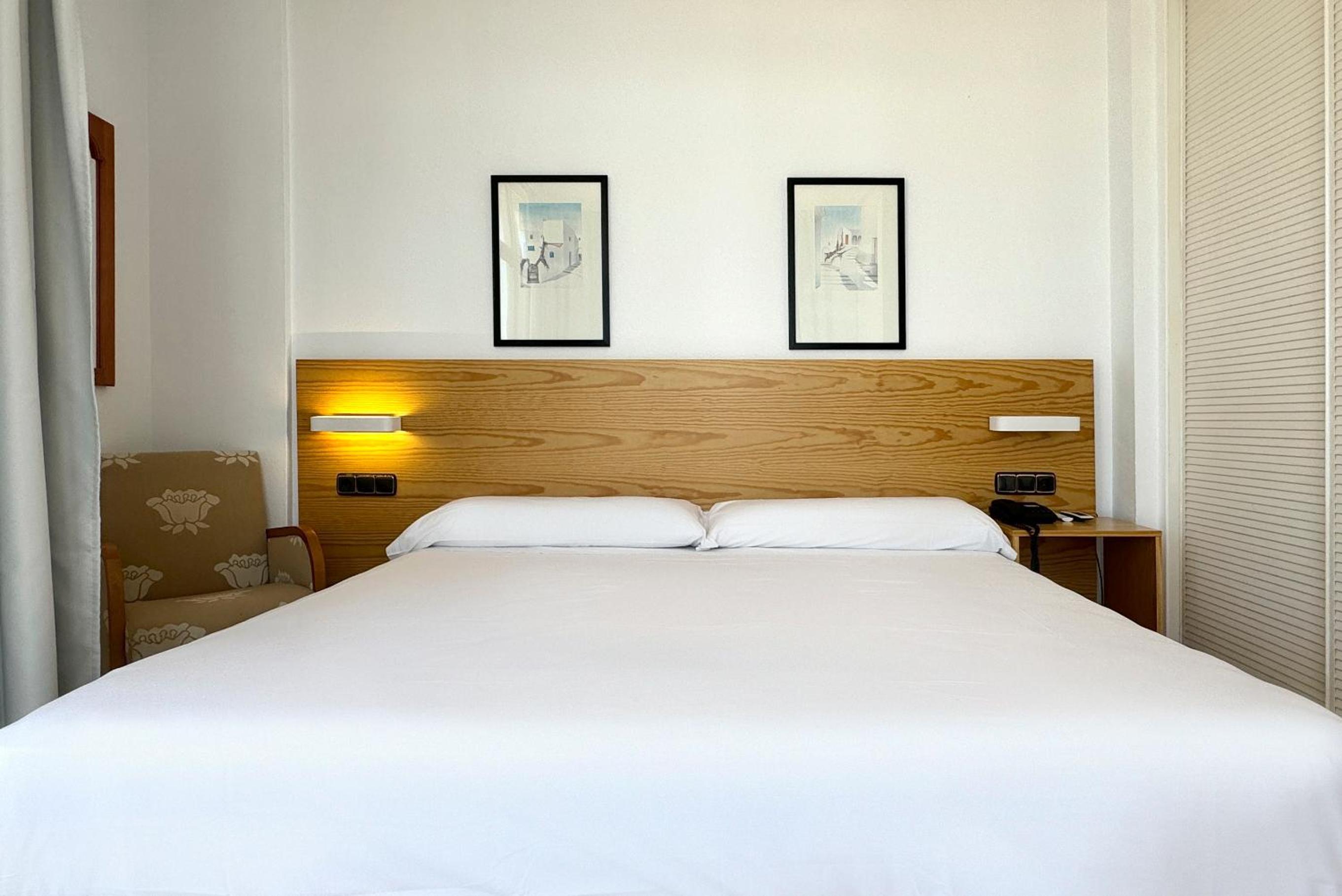 Superior Suite with Sea View photo 3