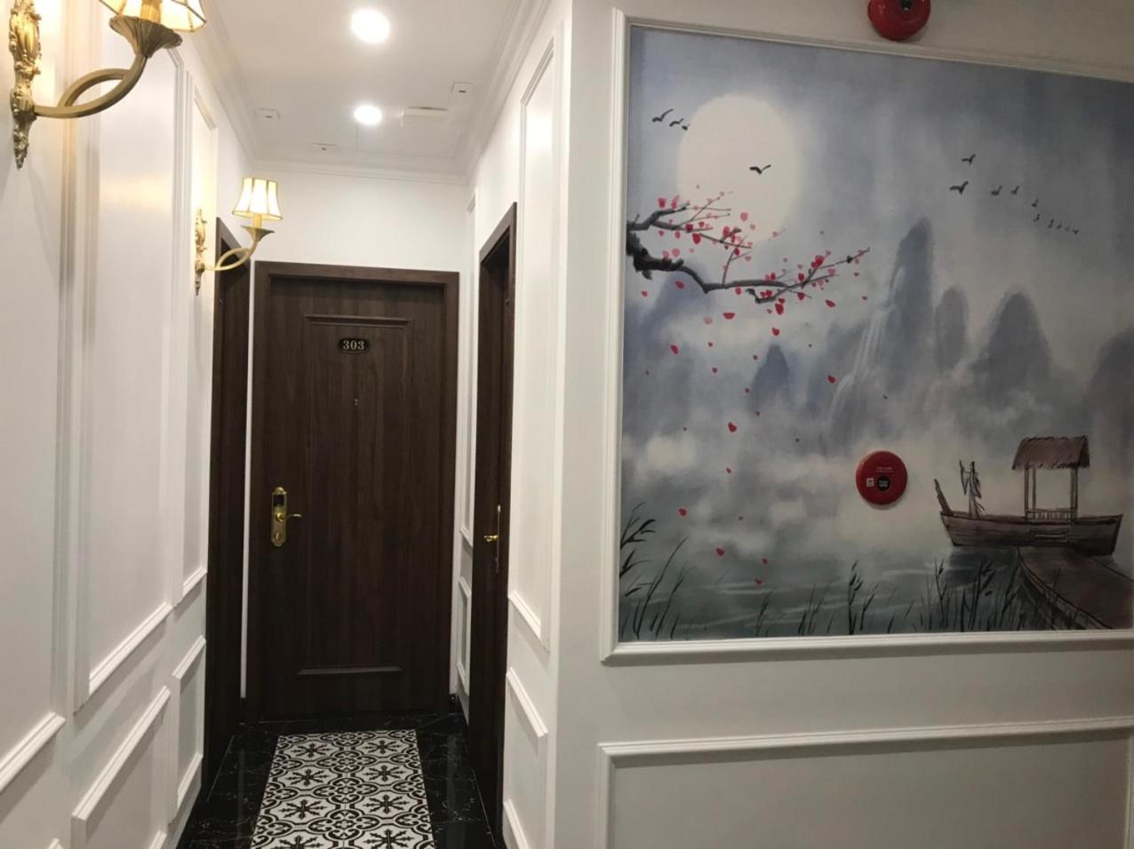 Standard King Room - Photo 15