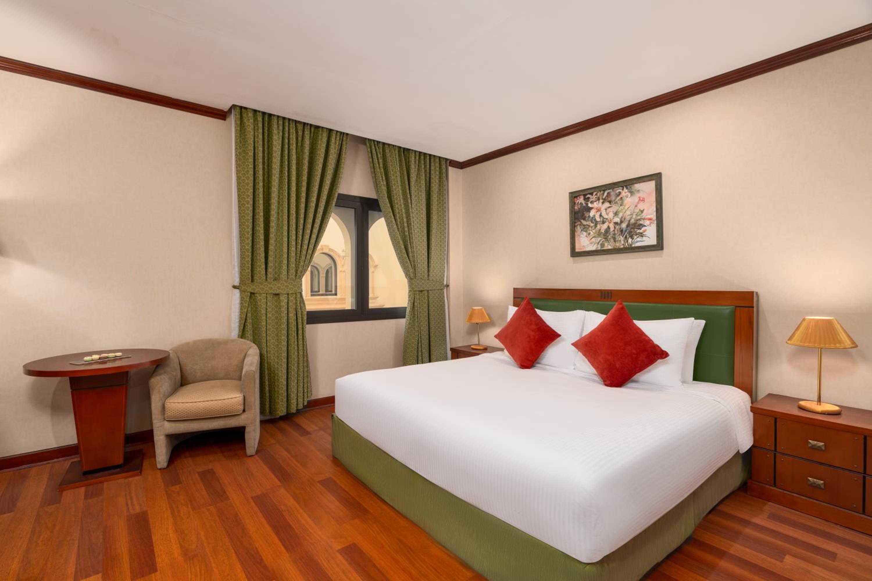 Classic King Room - Photo 5