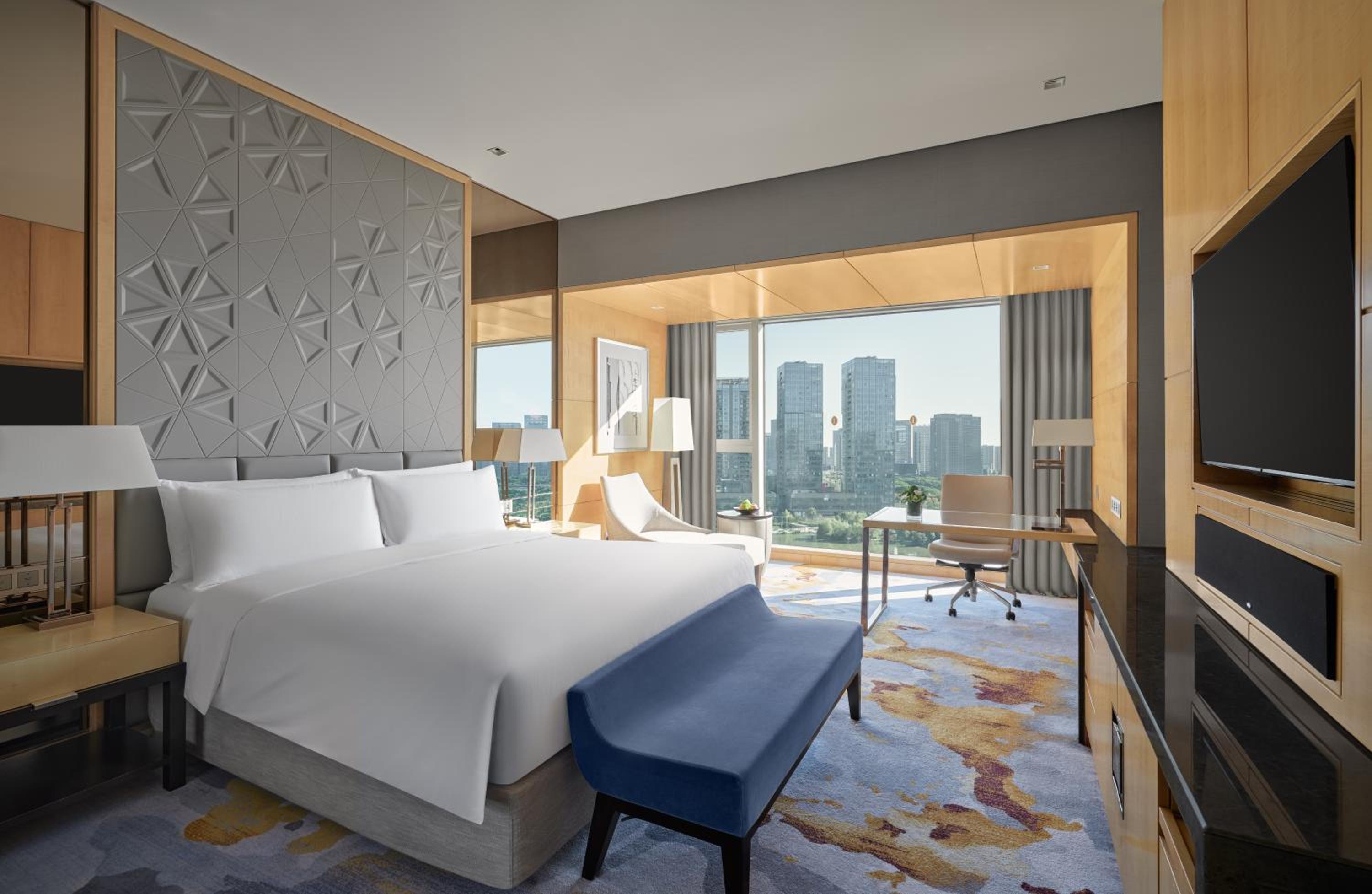 Premium King Room with River View