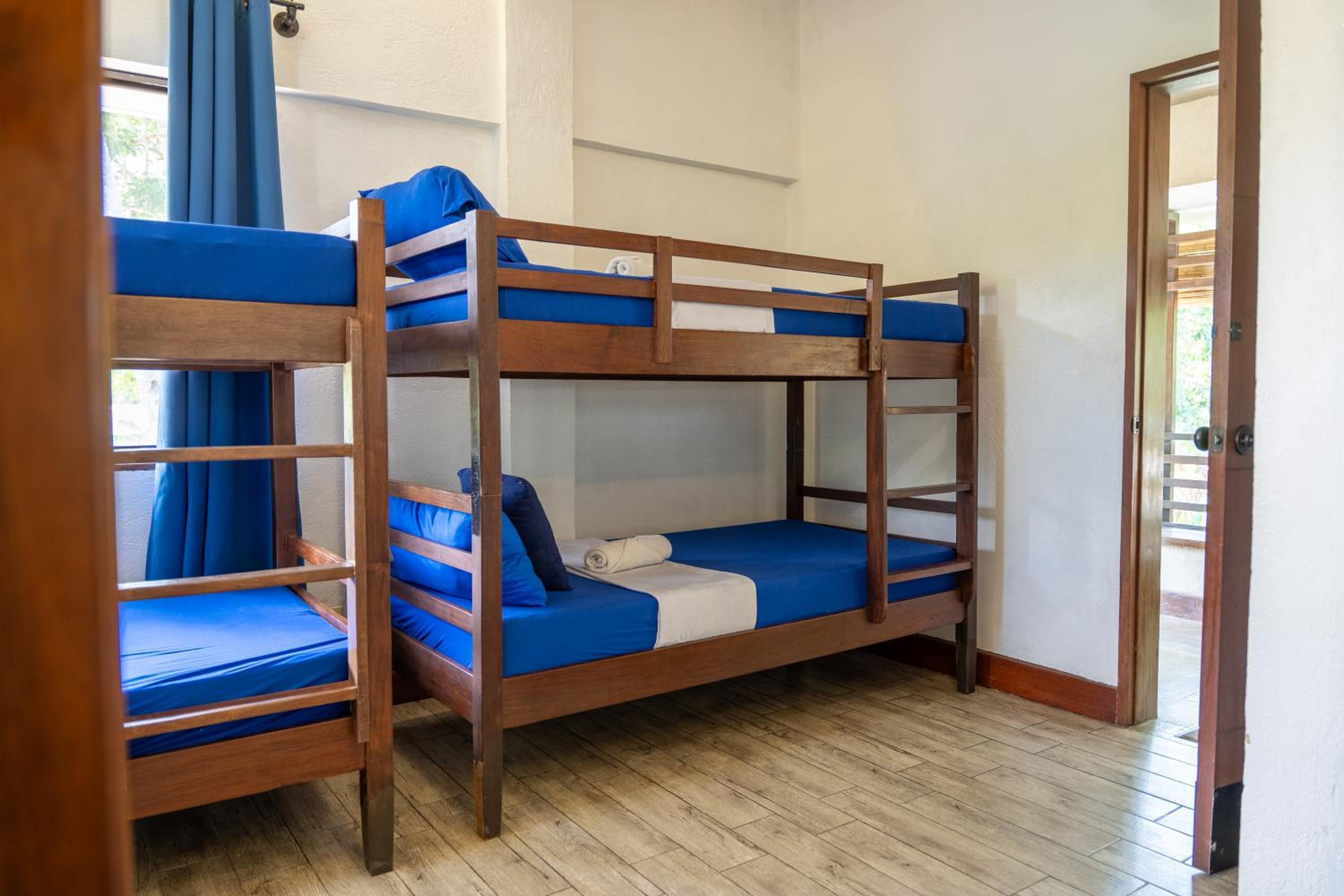 Deluxe Quadruple Room photo 3