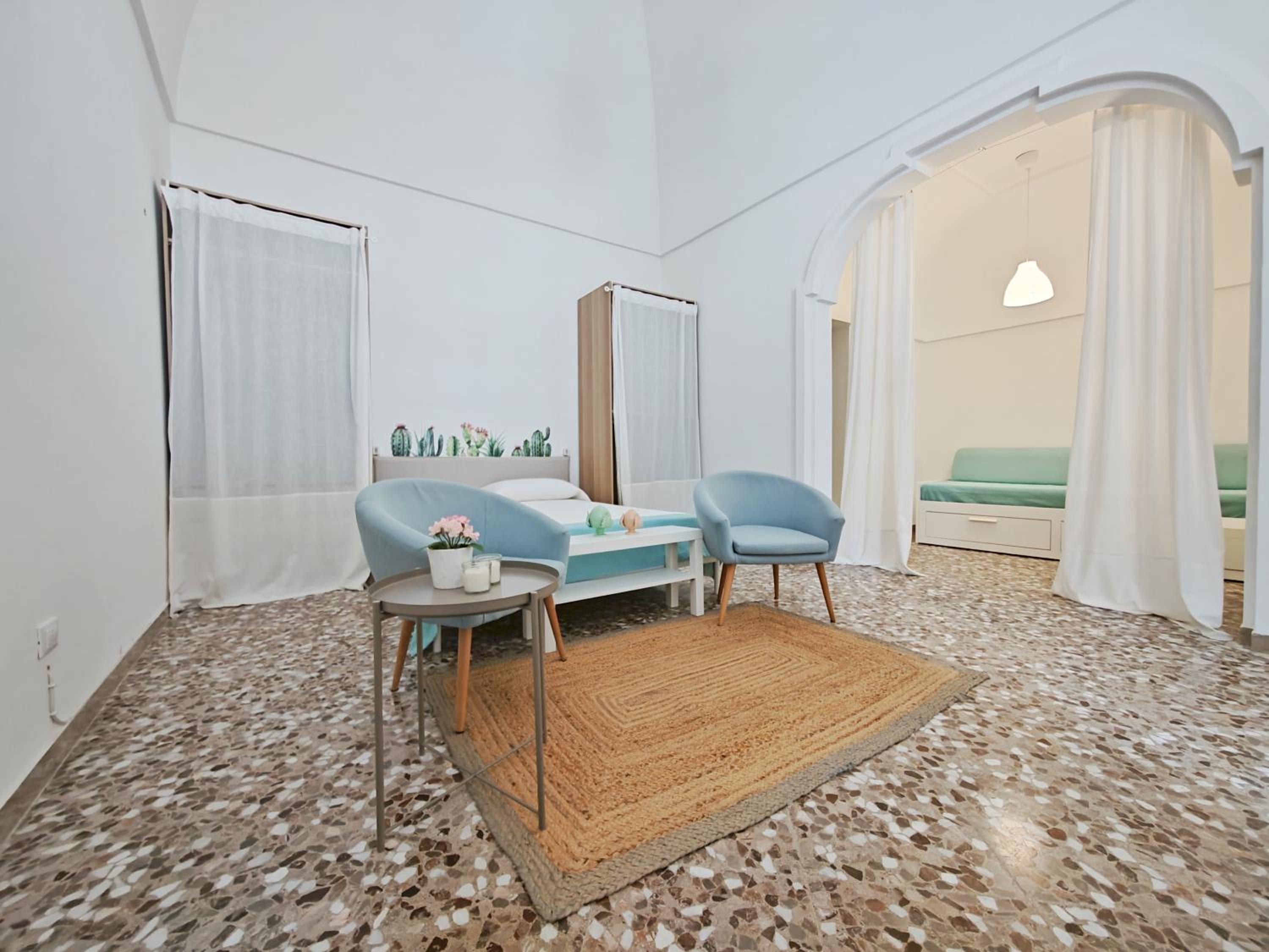 Apartamento de Um Quarto com Varanda e Vista para a Cidade - Anexo