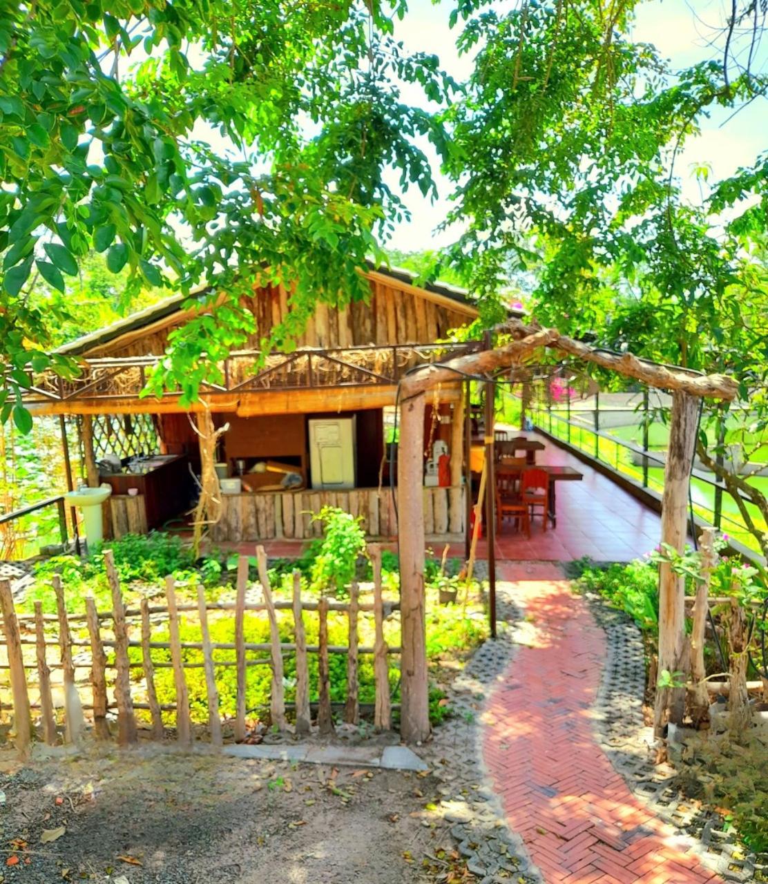 Family Bungalow photo 3